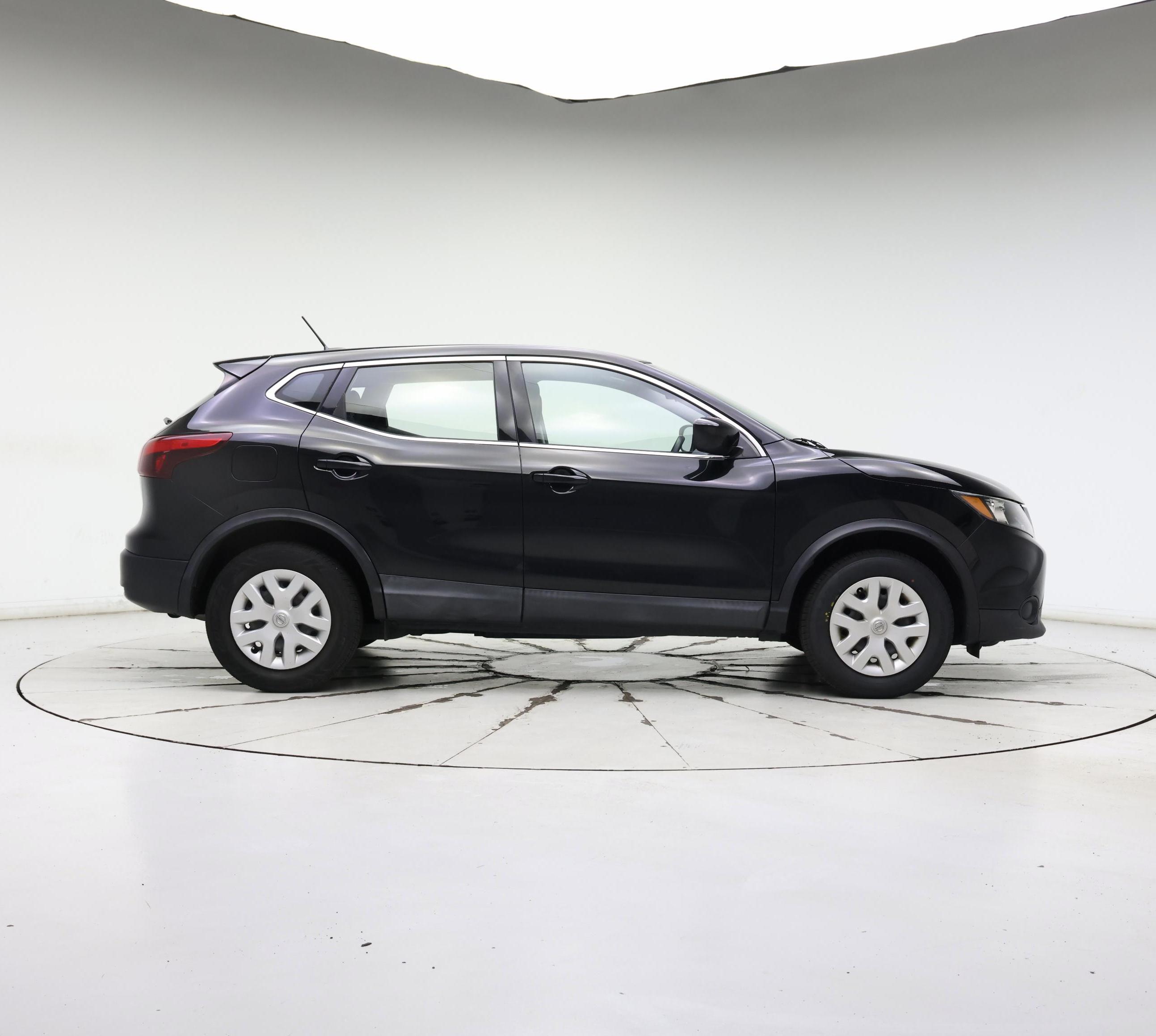 Thumbnail: 2018 Nissan Rogue Sport - 7