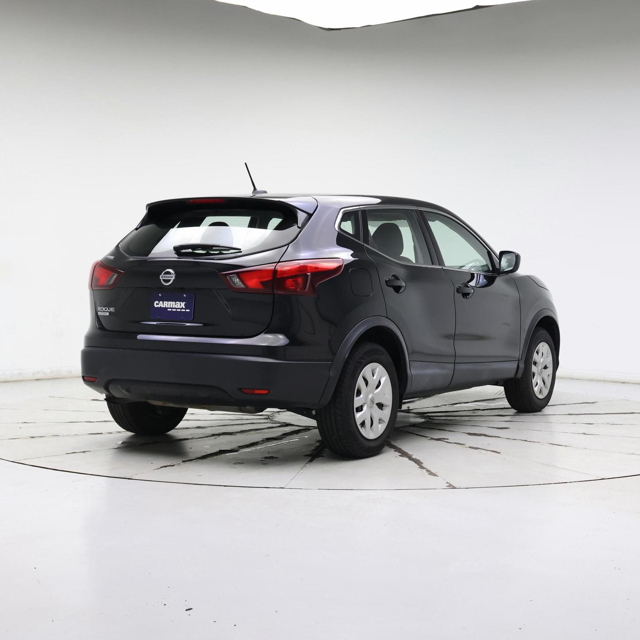 Thumbnail: 2018 Nissan Rogue Sport - 8