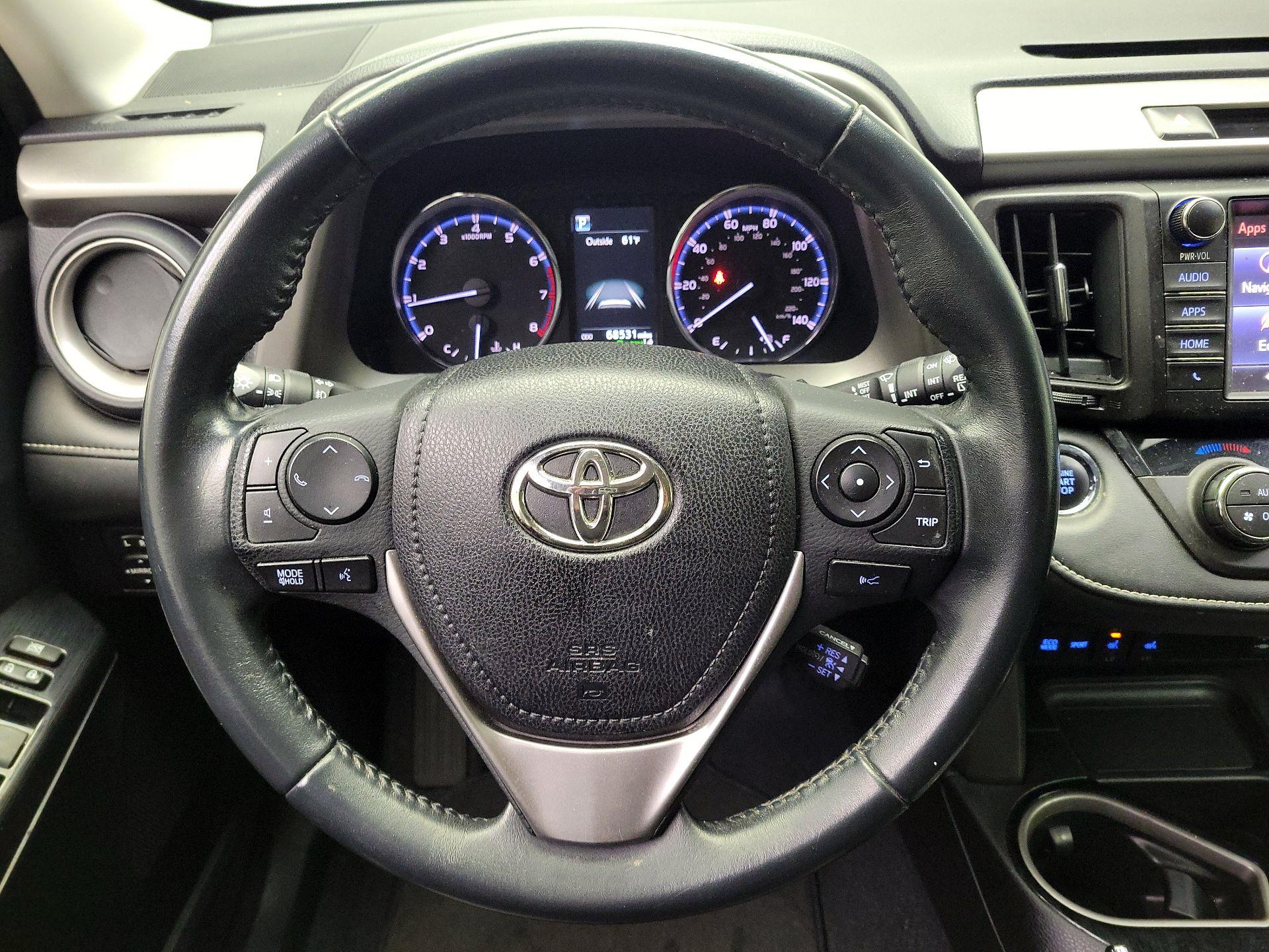 Thumbnail: 2017 Toyota RAV4 - 10