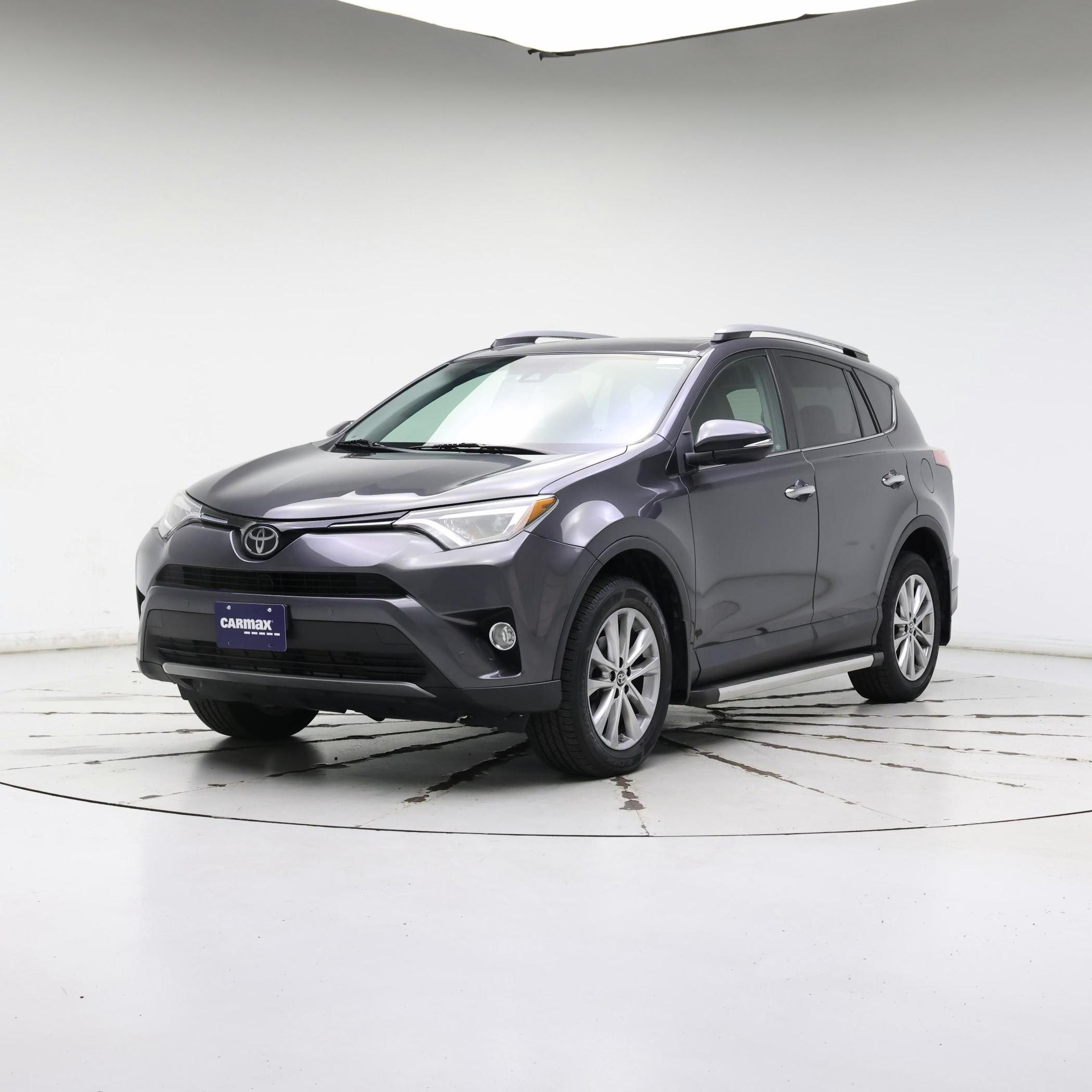 Thumbnail: 2017 Toyota RAV4 - 4