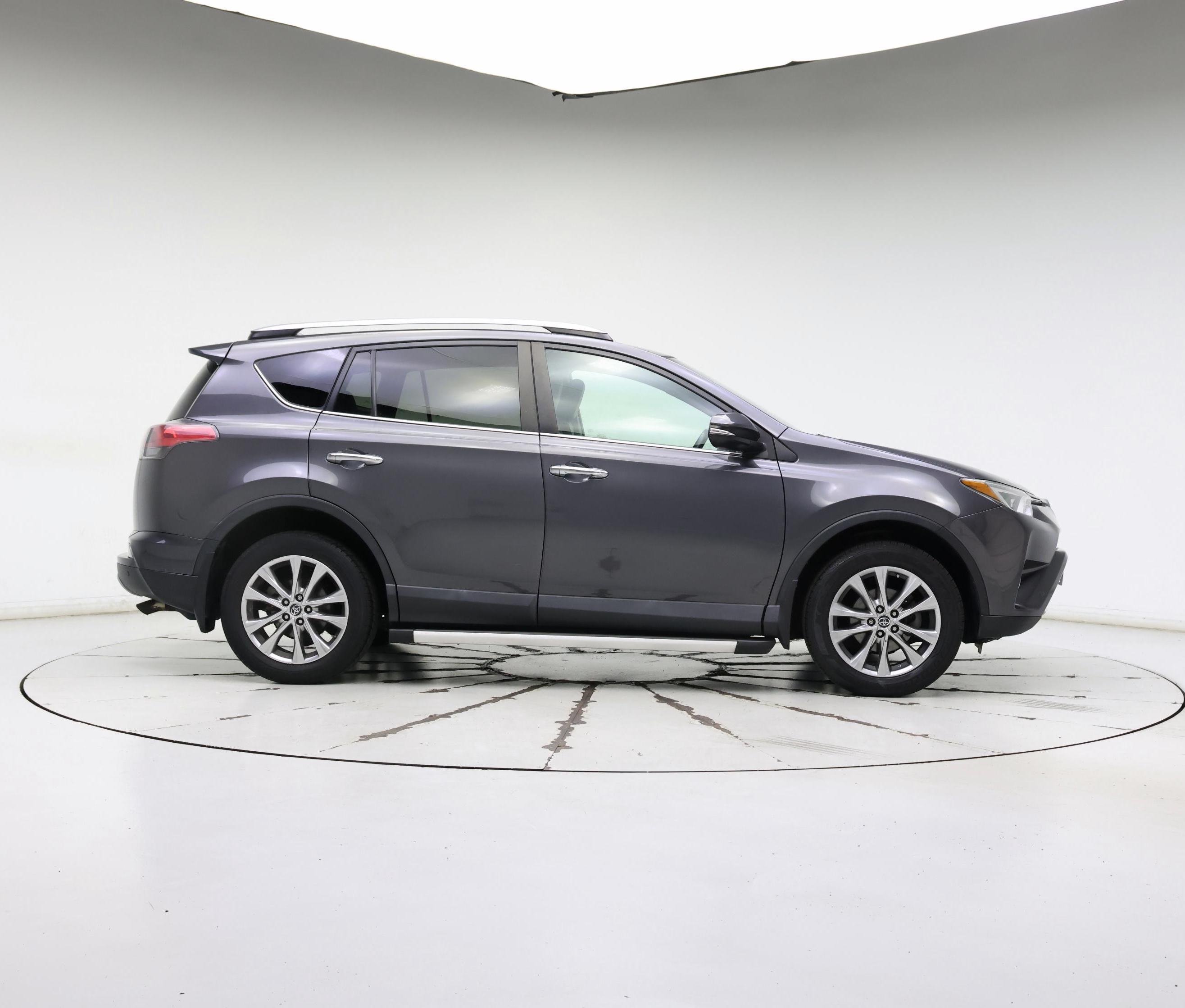 Thumbnail: 2017 Toyota RAV4 - 7