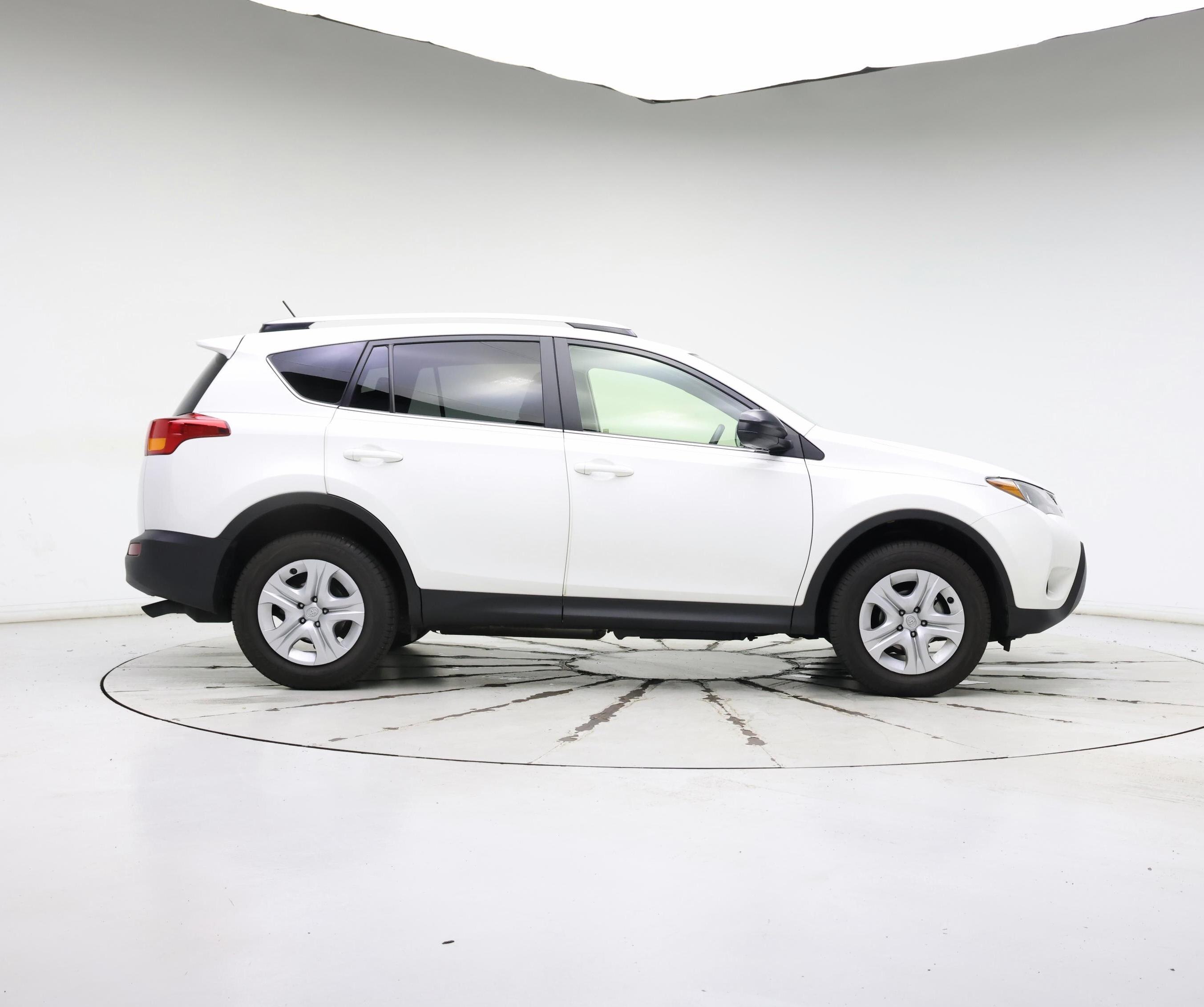 Thumbnail: 2015 Toyota RAV4 - 7