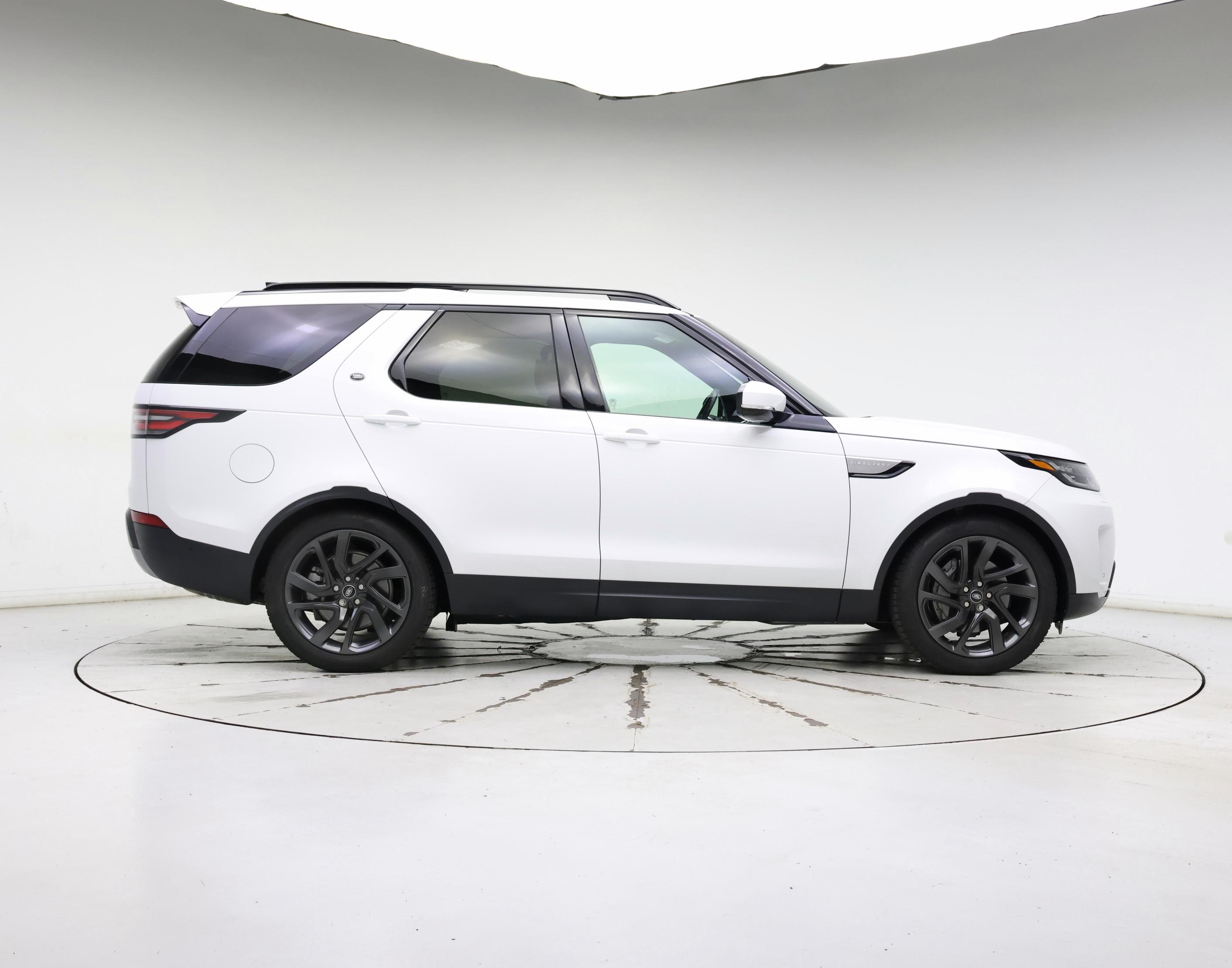 Thumbnail: 2019 Land Rover Discovery - 7
