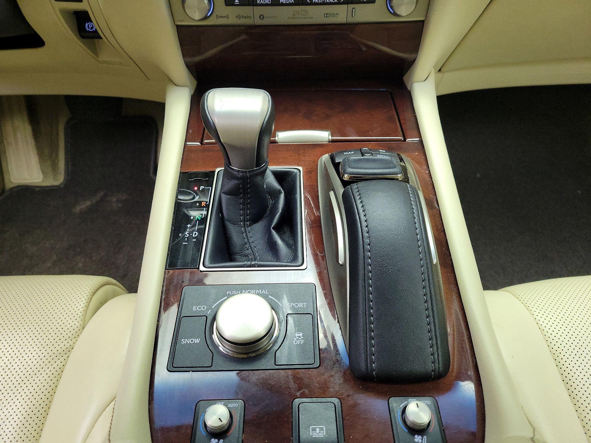 Thumbnail: 2017 Lexus LS - 18