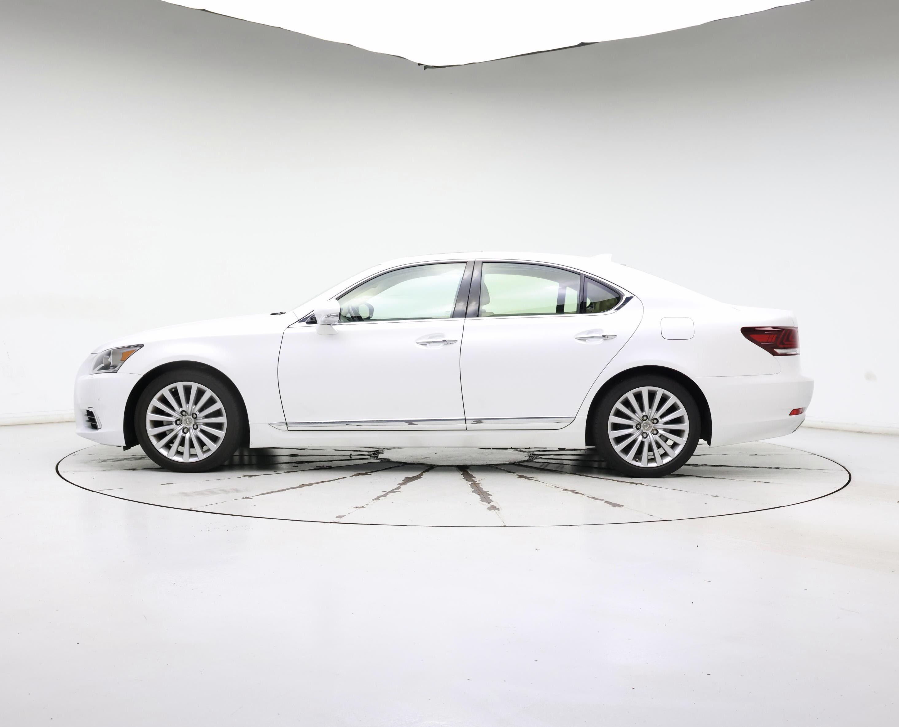 Thumbnail: 2017 Lexus LS - 3