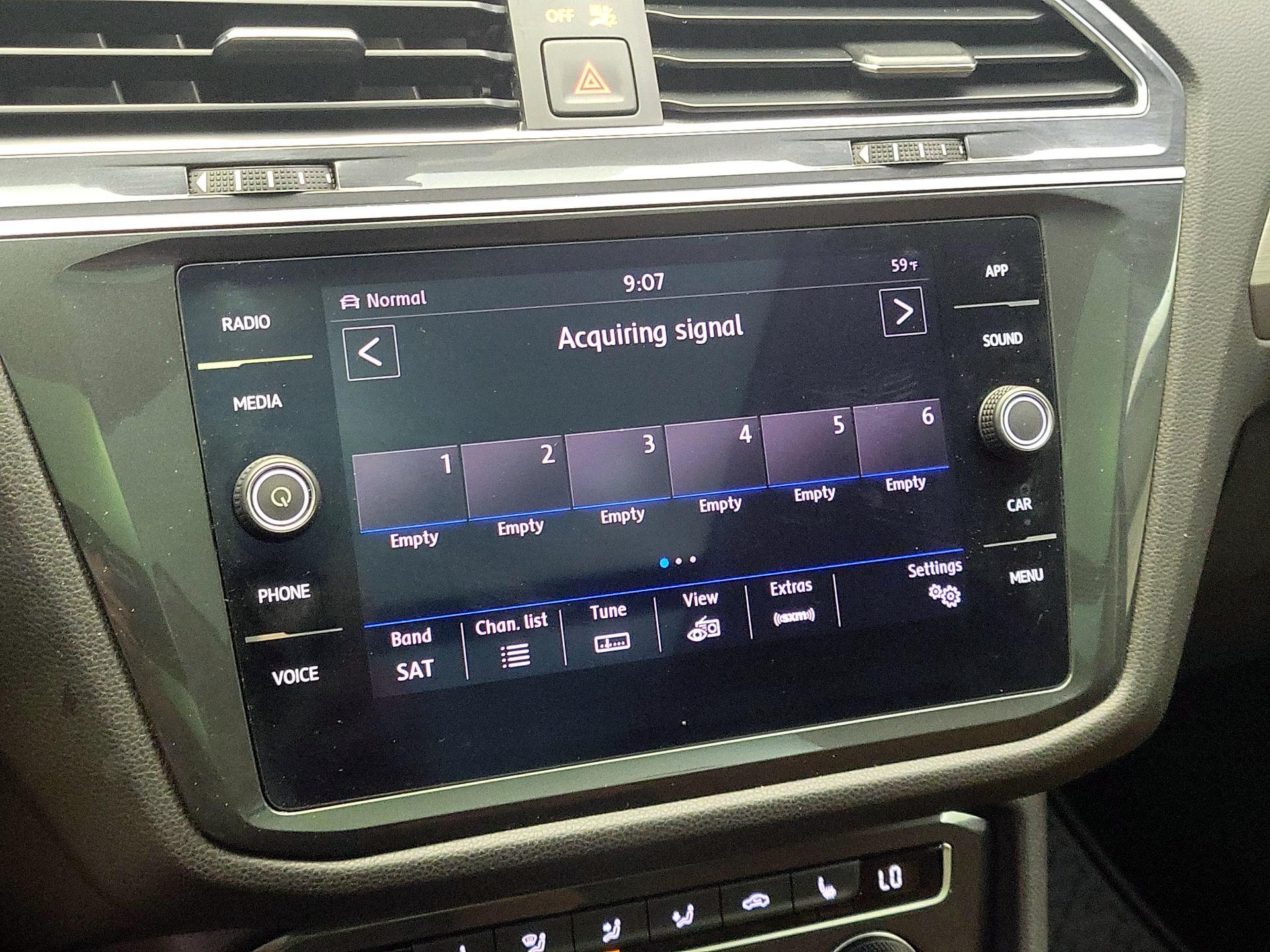 Thumbnail: 2019 Volkswagen Tiguan - 15