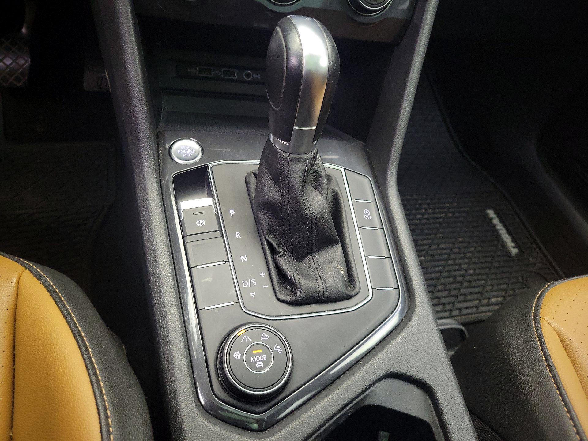 Thumbnail: 2019 Volkswagen Tiguan - 17