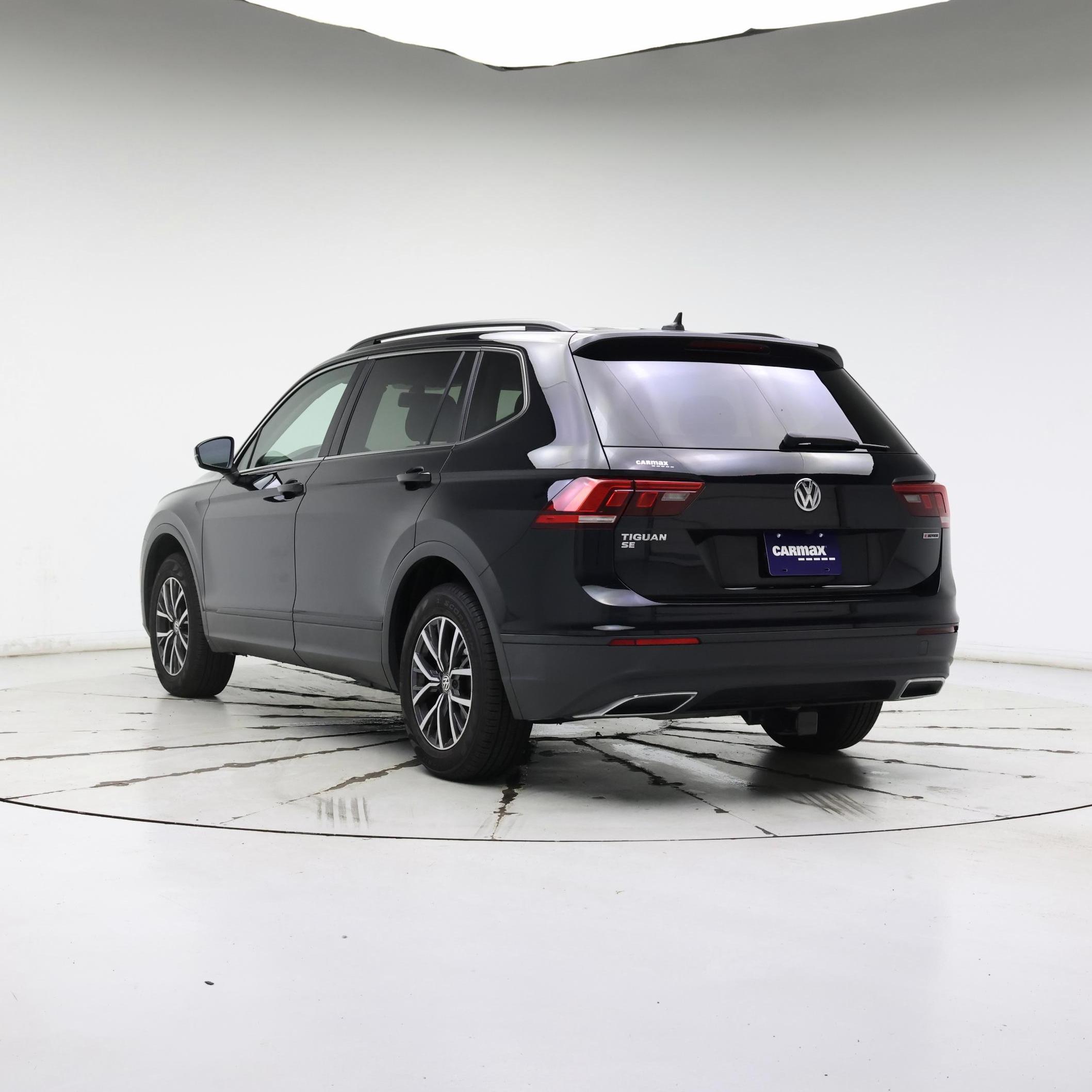 Thumbnail: 2019 Volkswagen Tiguan - 2