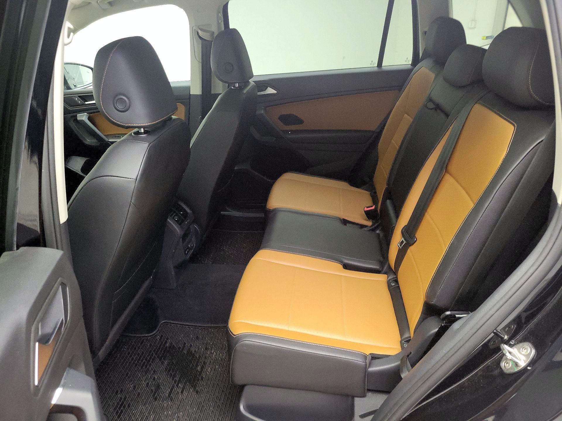 Thumbnail: 2019 Volkswagen Tiguan - 20