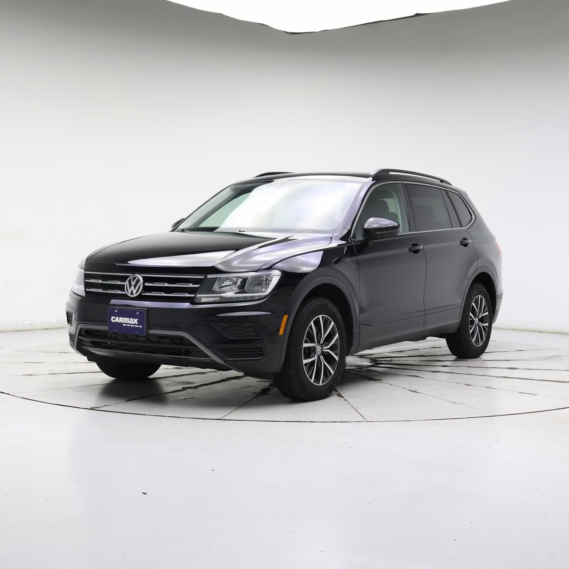 Thumbnail: 2019 Volkswagen Tiguan - 4
