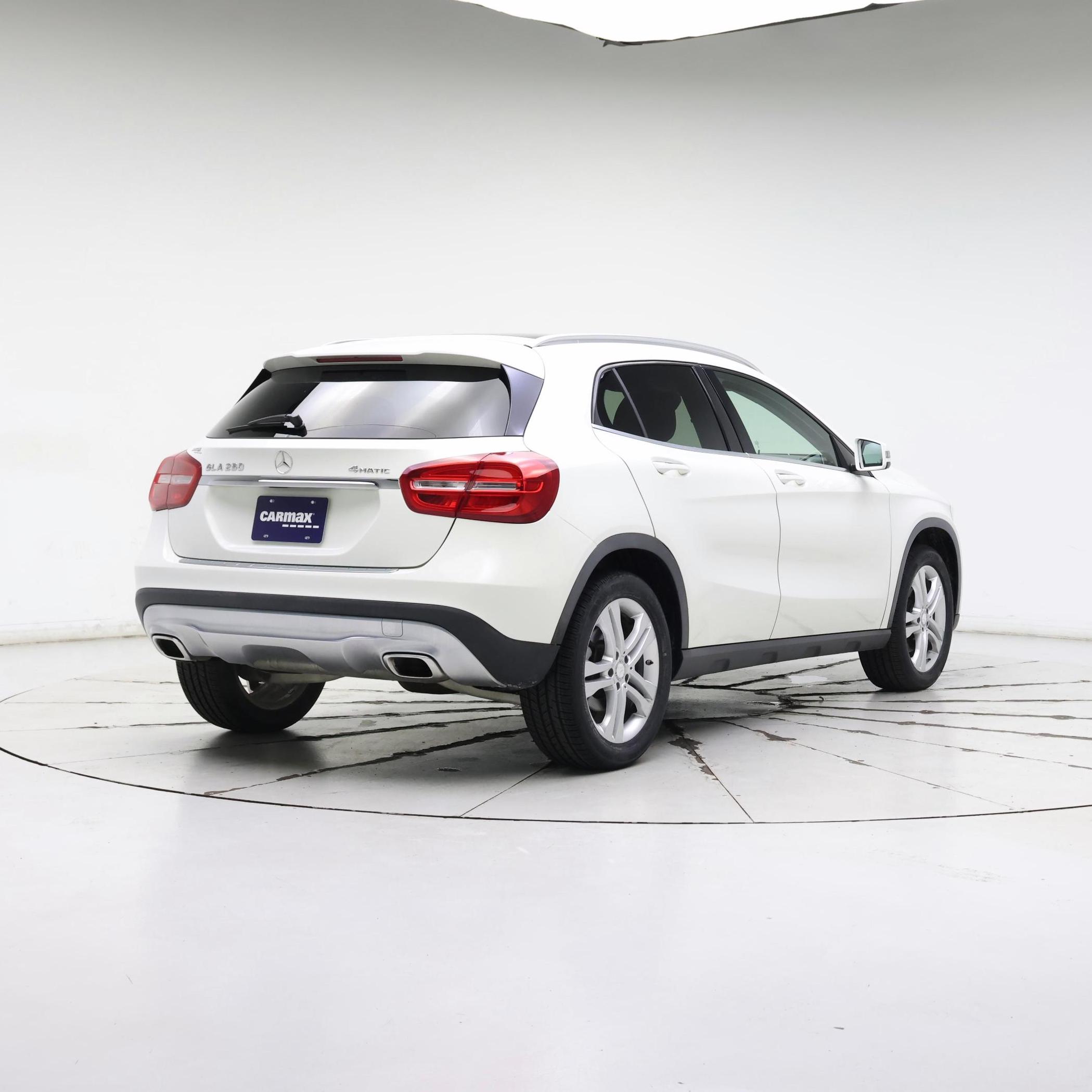 Thumbnail: 2015 Mercedes-Benz GLA - 8