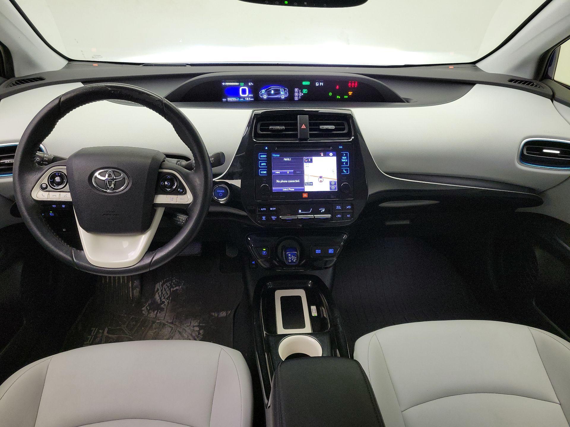 Thumbnail: 2017 Toyota Prius - 9