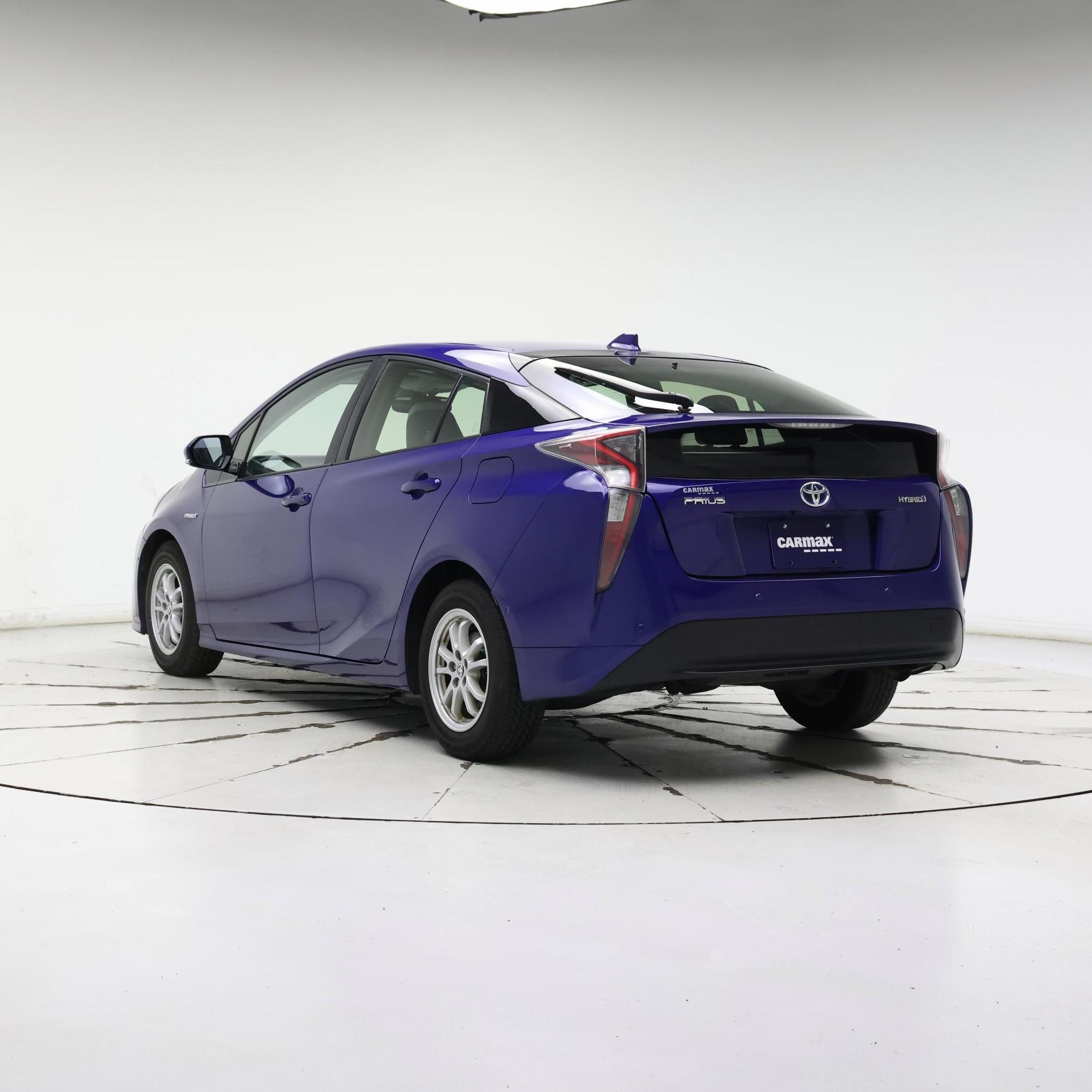 Thumbnail: 2017 Toyota Prius - 2