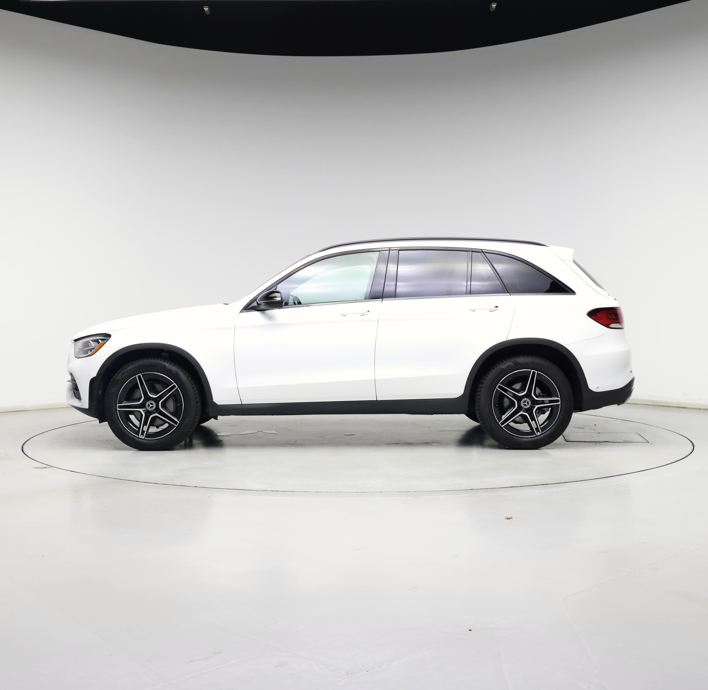 Thumbnail: 2021 Mercedes-Benz GLC - 3