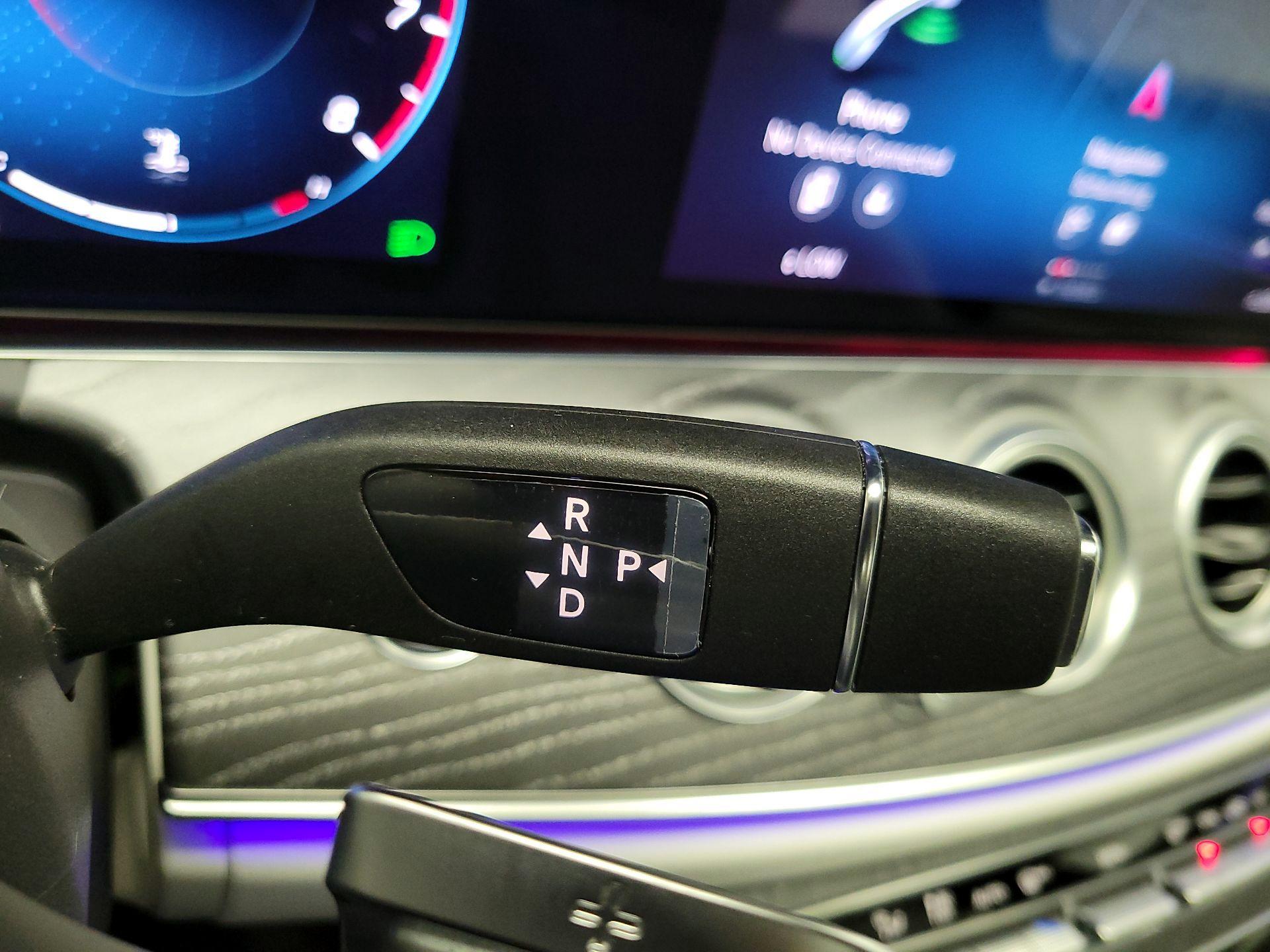 Thumbnail: 2022 Mercedes-Benz E-Class - 18