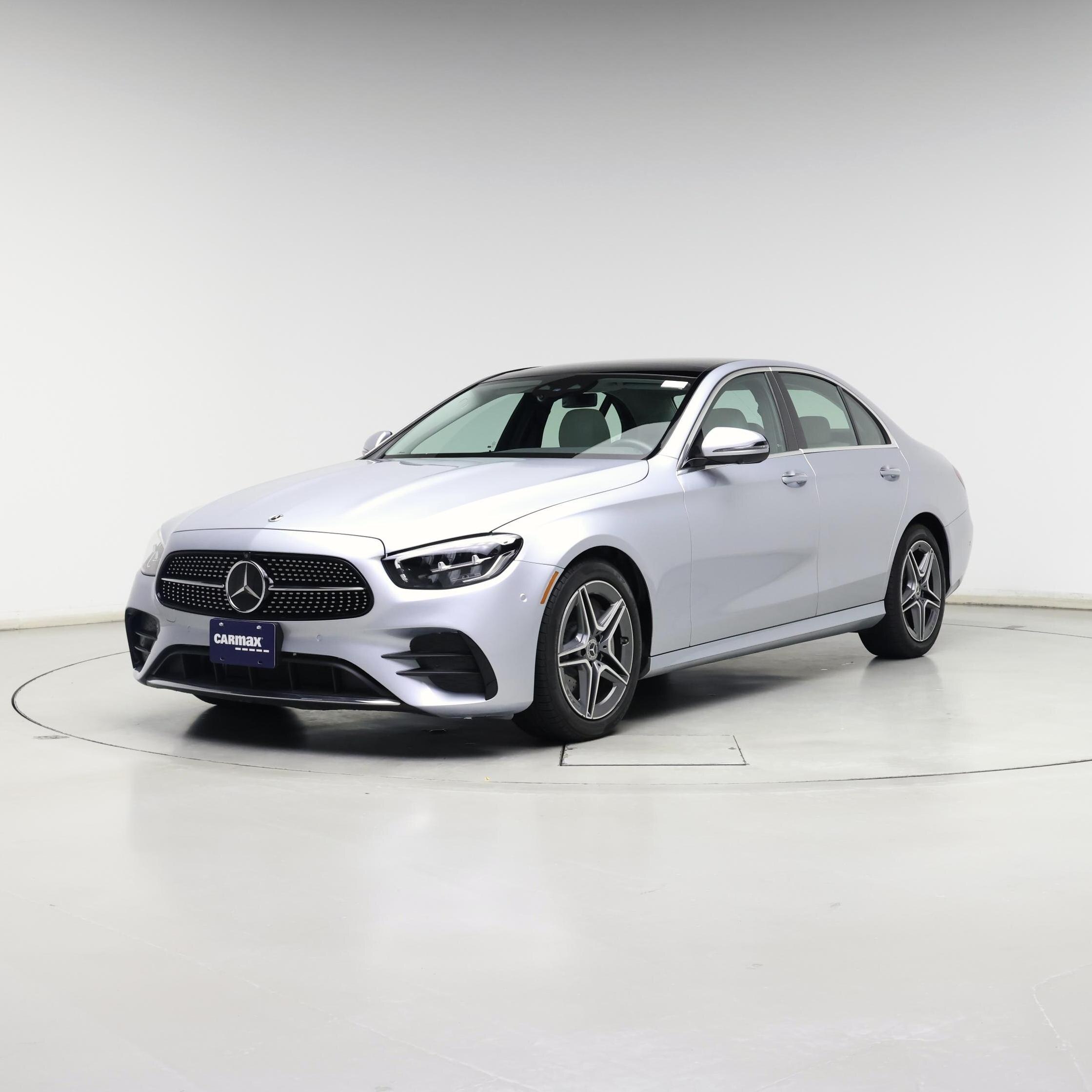 Thumbnail: 2022 Mercedes-Benz E-Class - 4