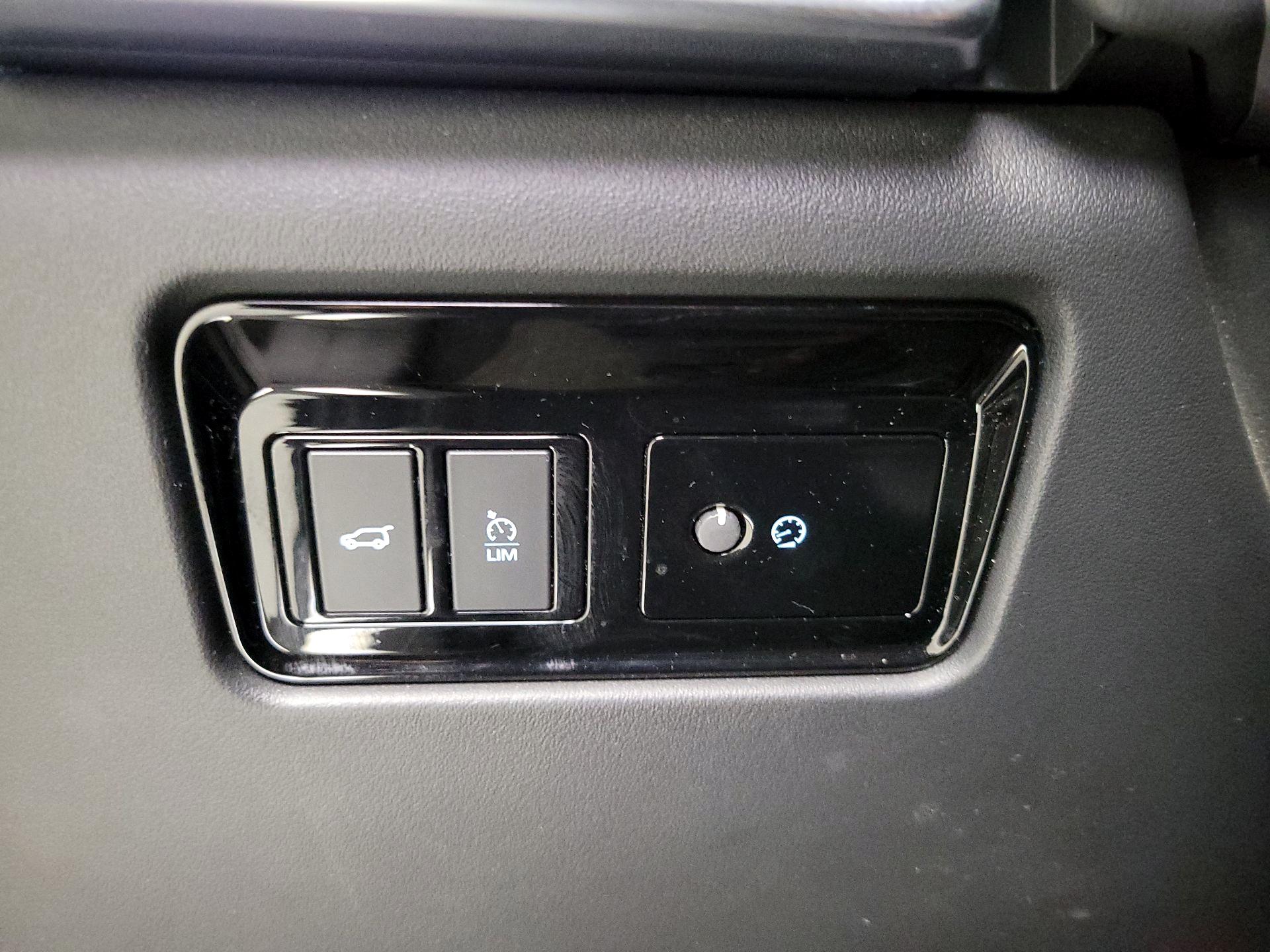 Thumbnail: 2020 Jaguar F-Pace - 13