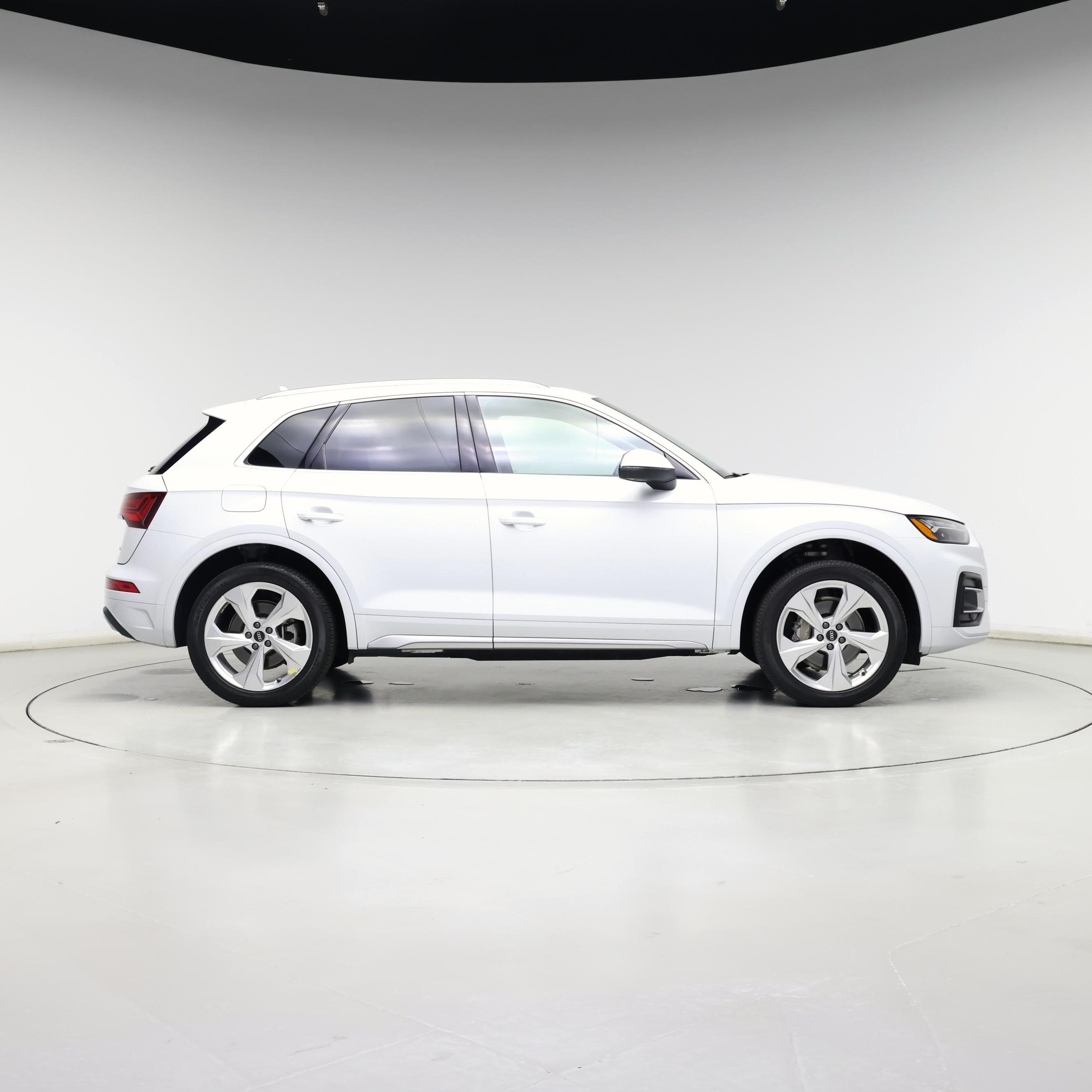 Thumbnail: 2021 Audi Q5 - 7