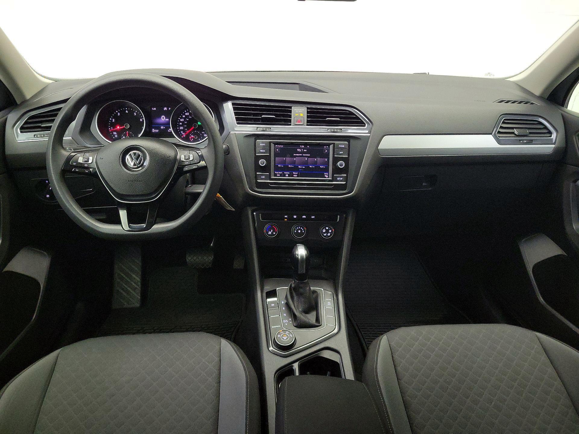 Thumbnail: 2019 Volkswagen Tiguan - 9