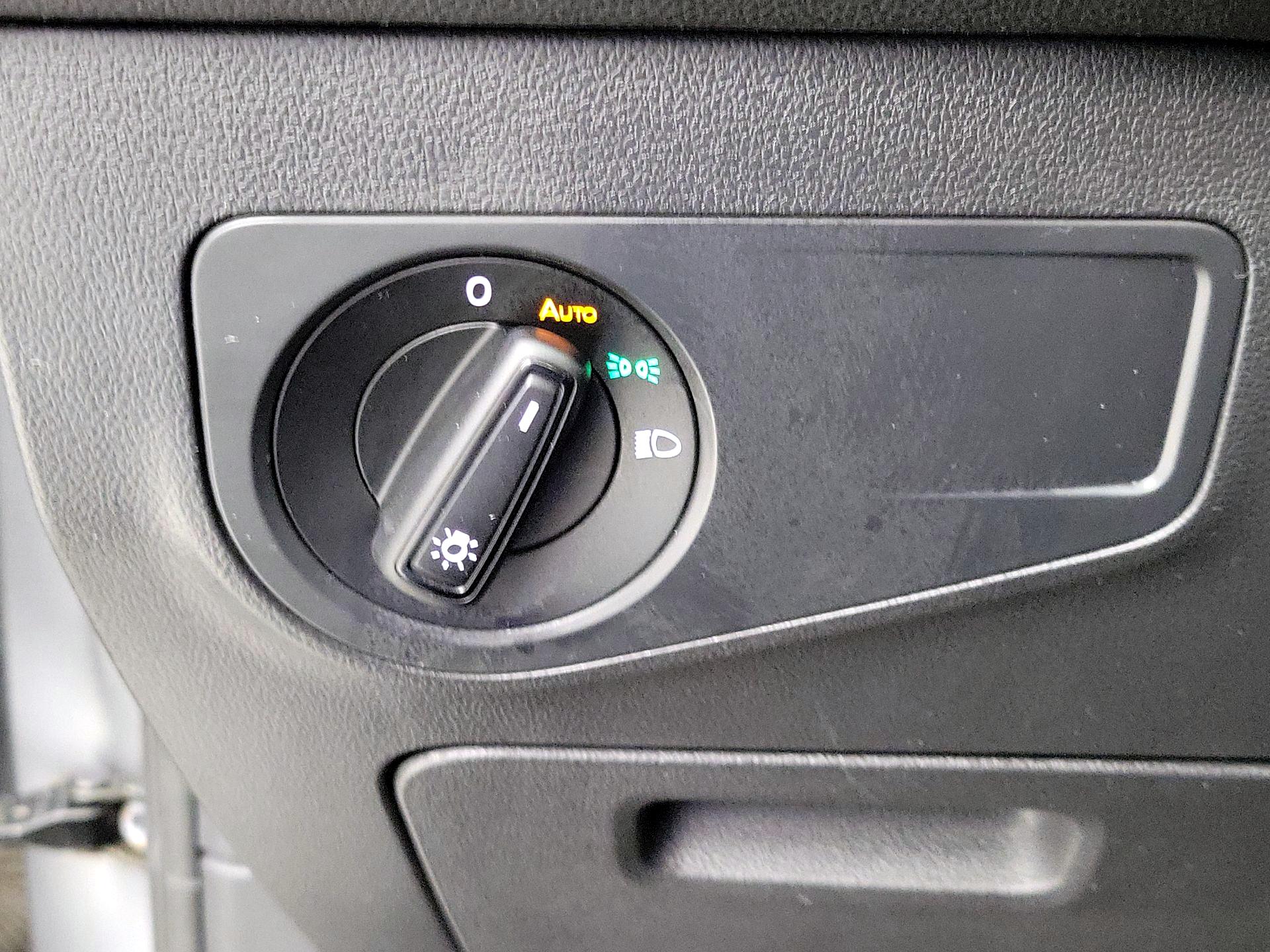 Thumbnail: 2019 Volkswagen Tiguan - 13