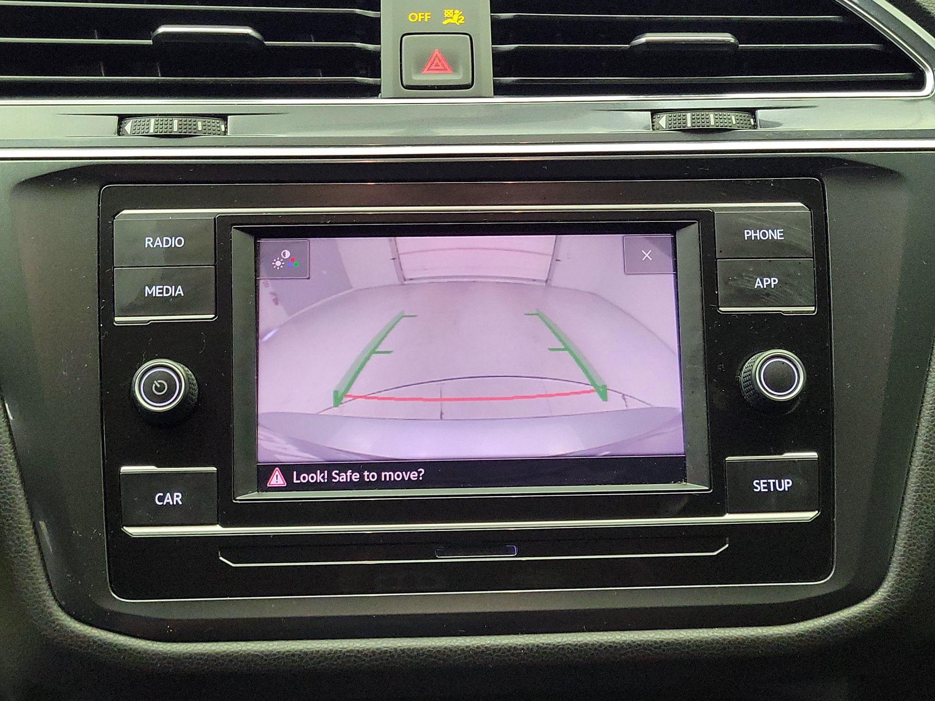 Thumbnail: 2019 Volkswagen Tiguan - 14