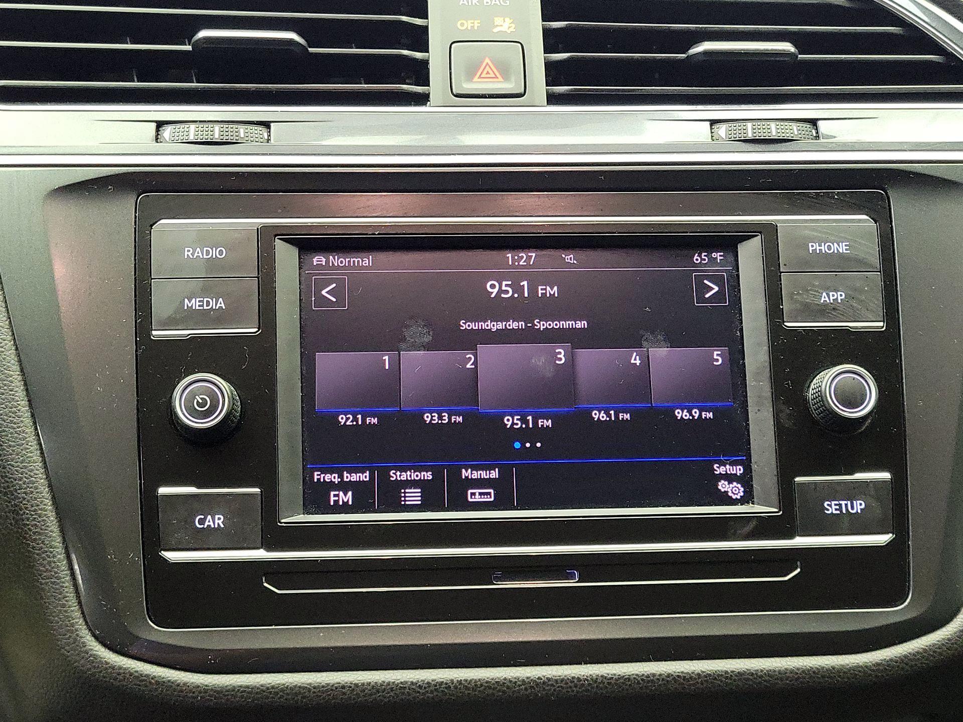 Thumbnail: 2019 Volkswagen Tiguan - 15