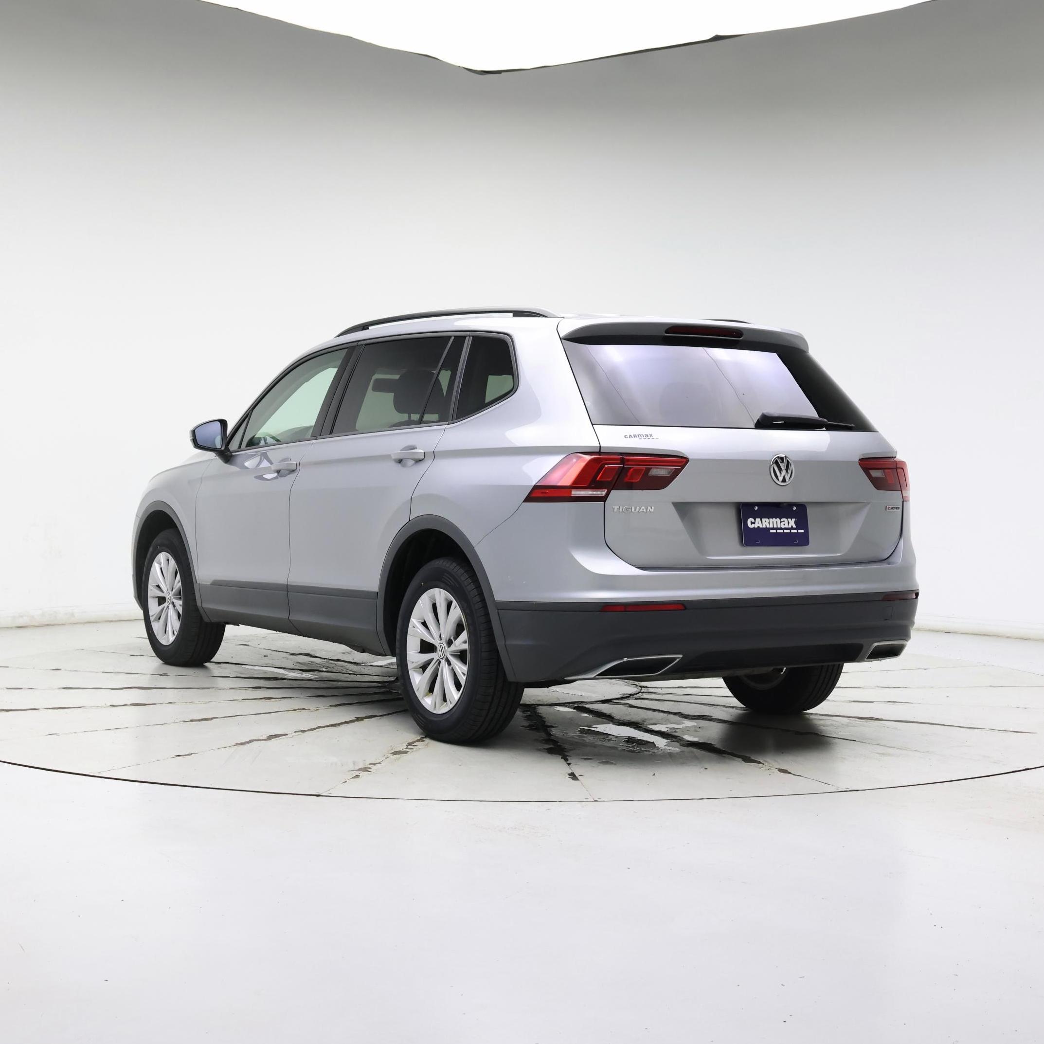 Thumbnail: 2019 Volkswagen Tiguan - 2