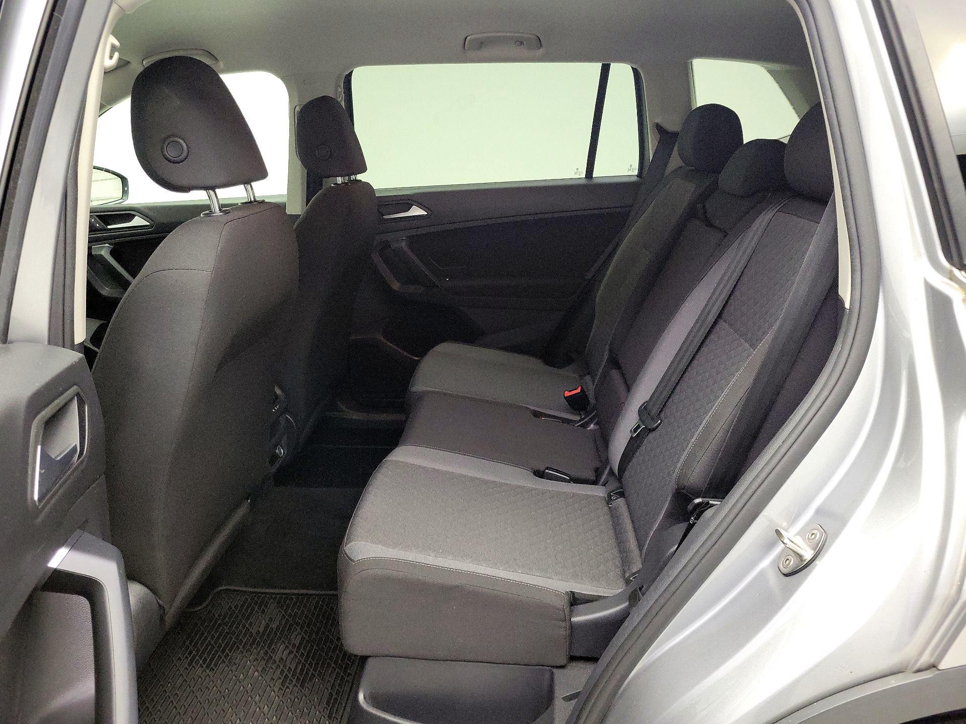 Thumbnail: 2019 Volkswagen Tiguan - 19