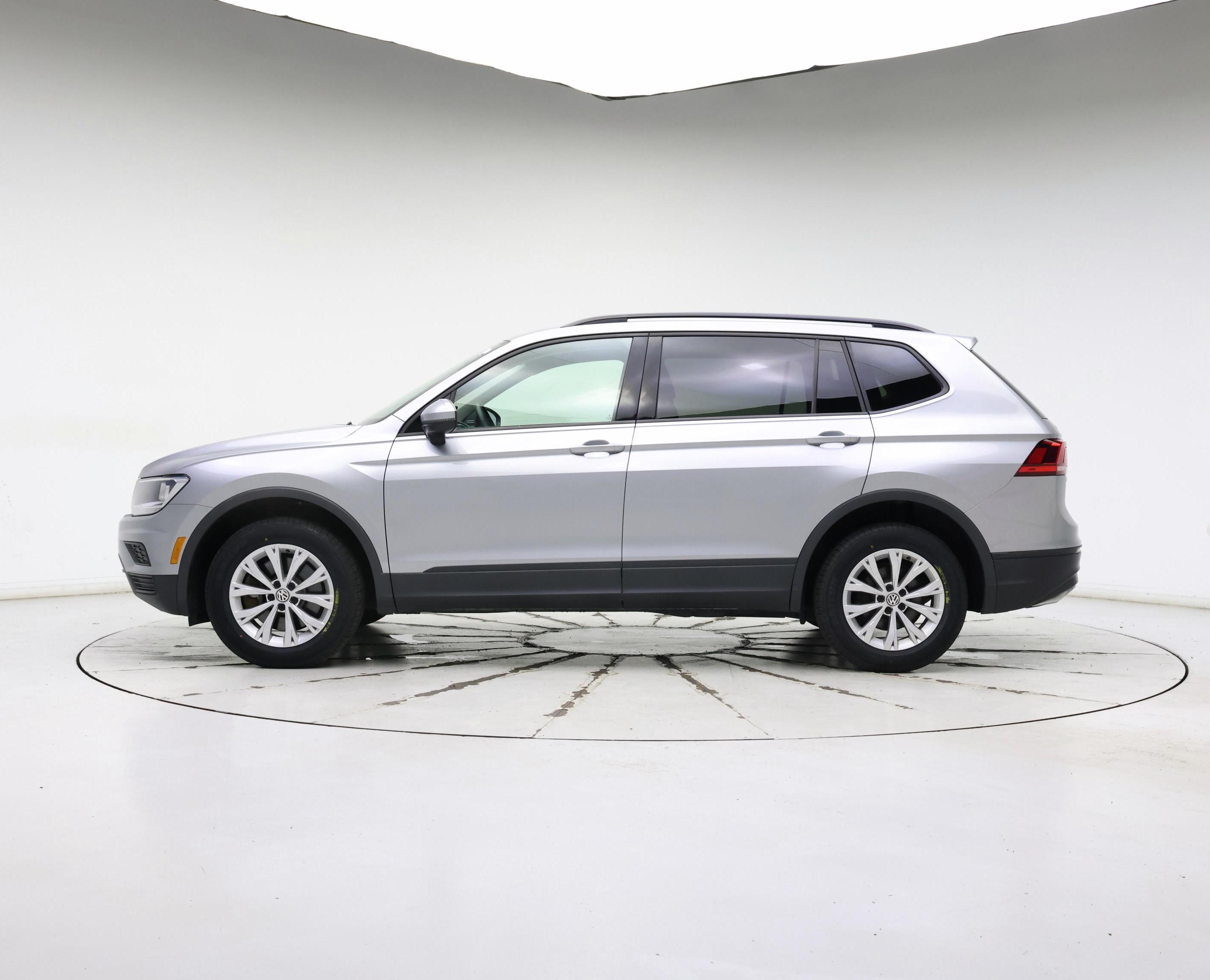 Thumbnail: 2019 Volkswagen Tiguan - 3