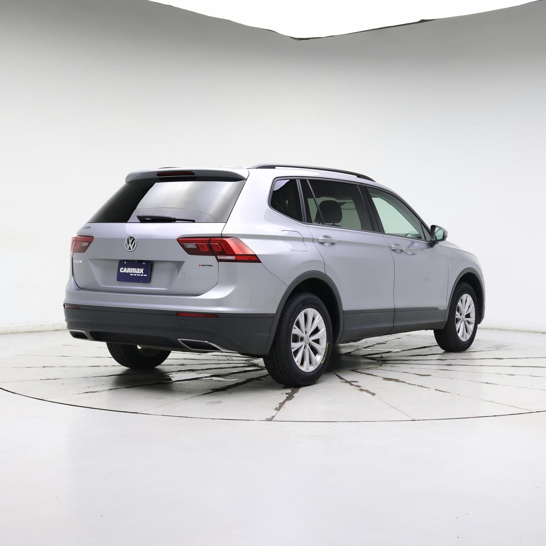 Thumbnail: 2019 Volkswagen Tiguan - 8