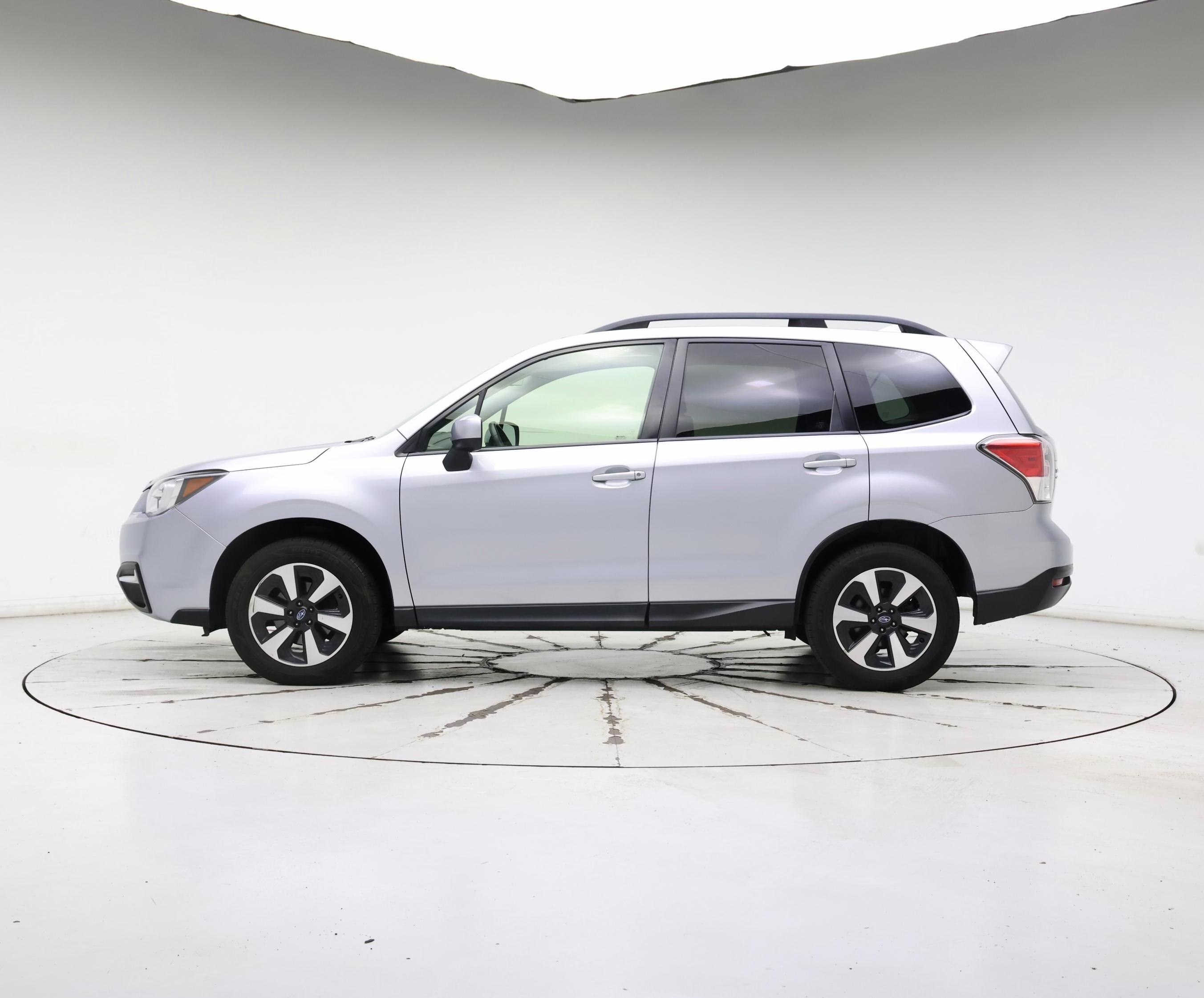 Thumbnail: 2017 Subaru Forester - 3
