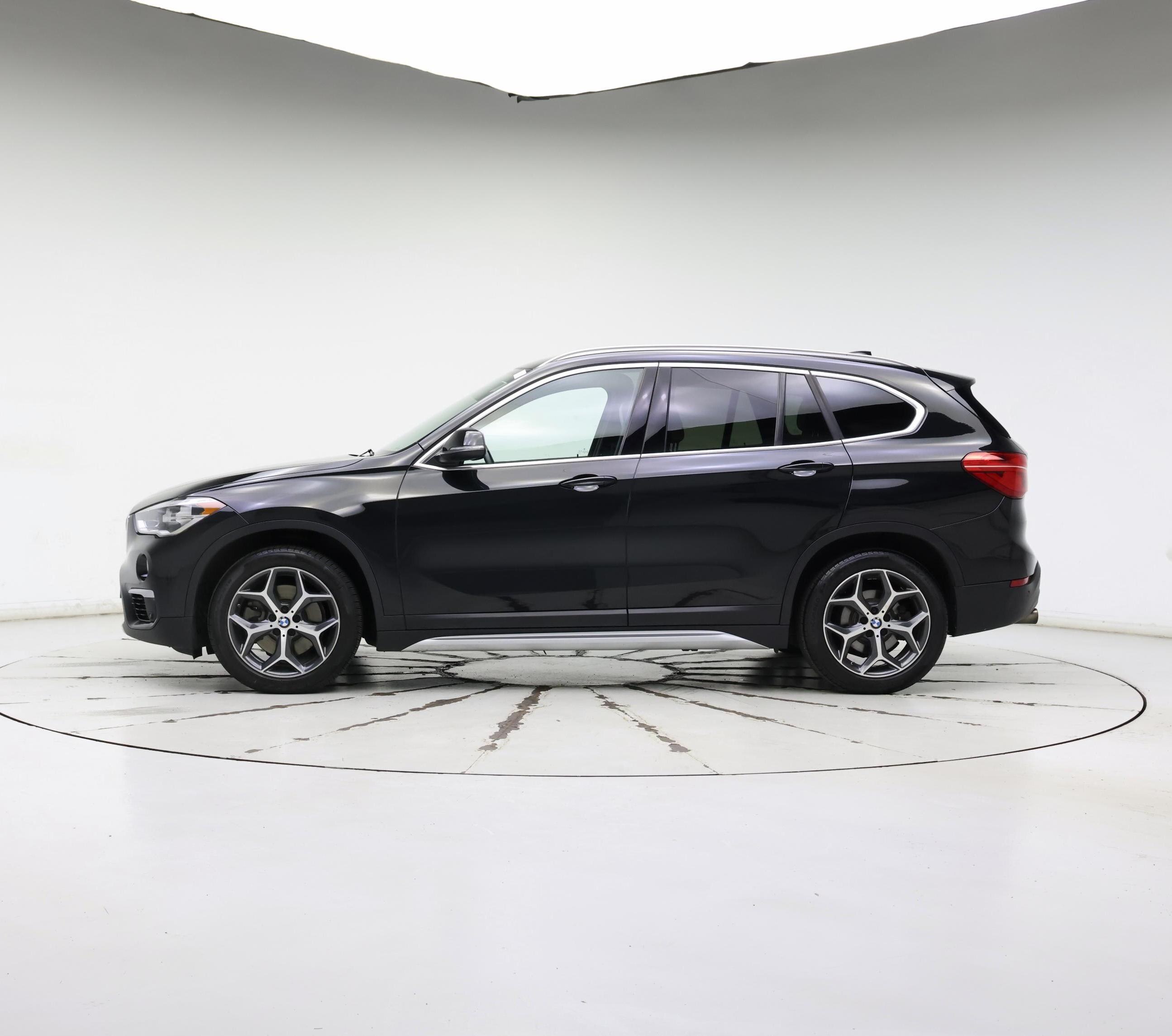 Thumbnail: 2018 BMW X1 - 3