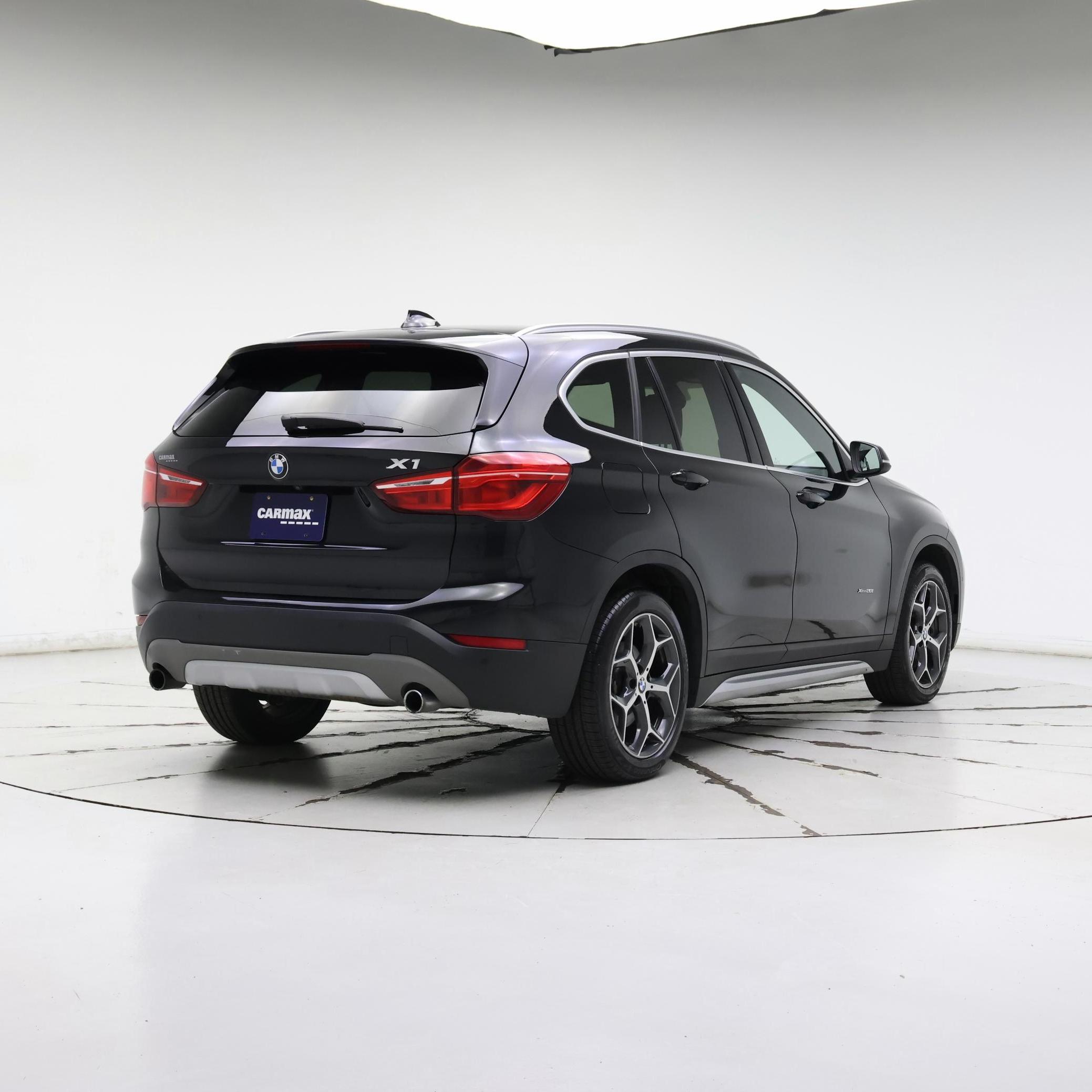 Thumbnail: 2018 BMW X1 - 8