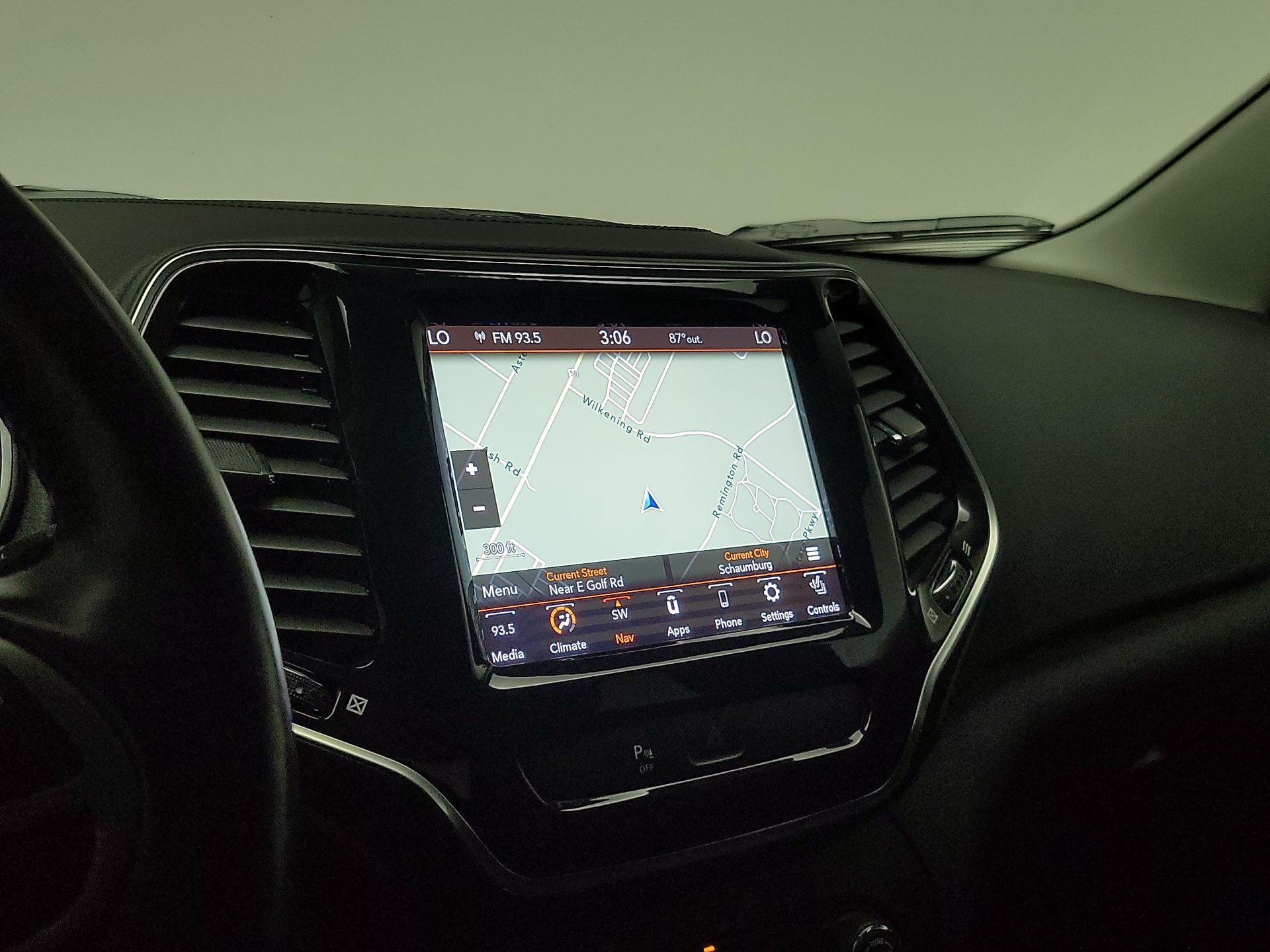 Thumbnail: 2020 Jeep Cherokee - 14