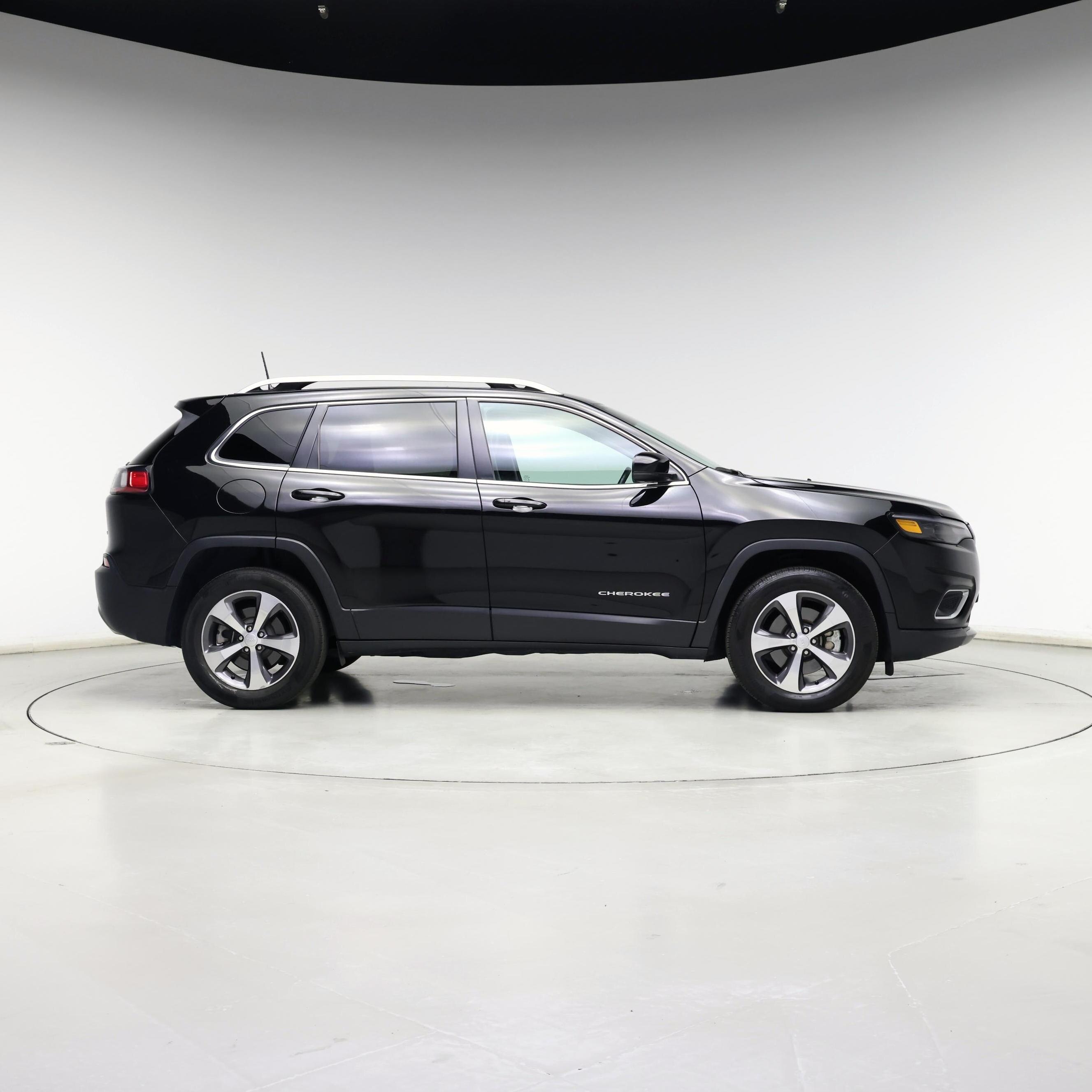 Thumbnail: 2020 Jeep Cherokee - 7