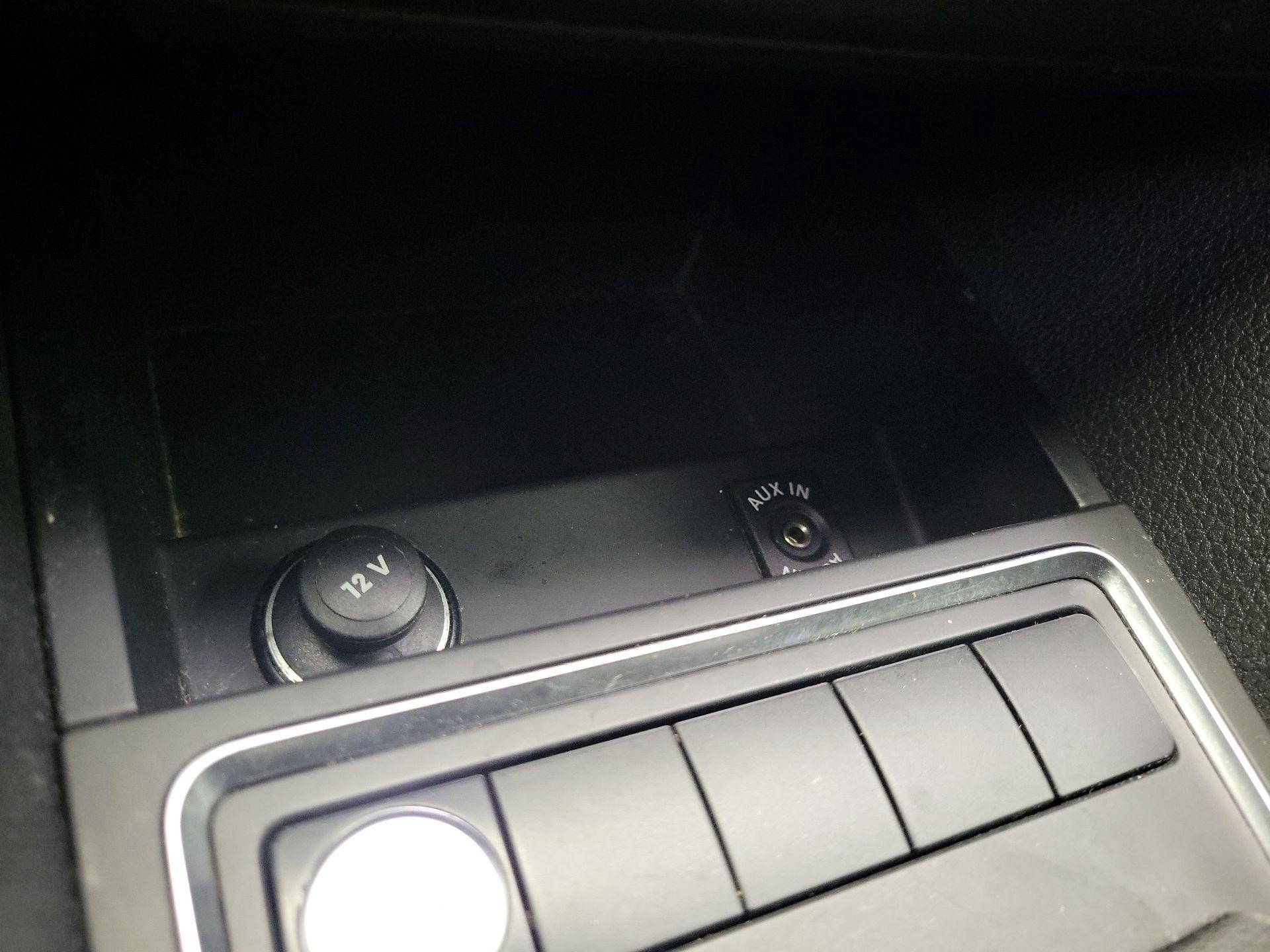 Thumbnail: 2015 Volkswagen Jetta - 17