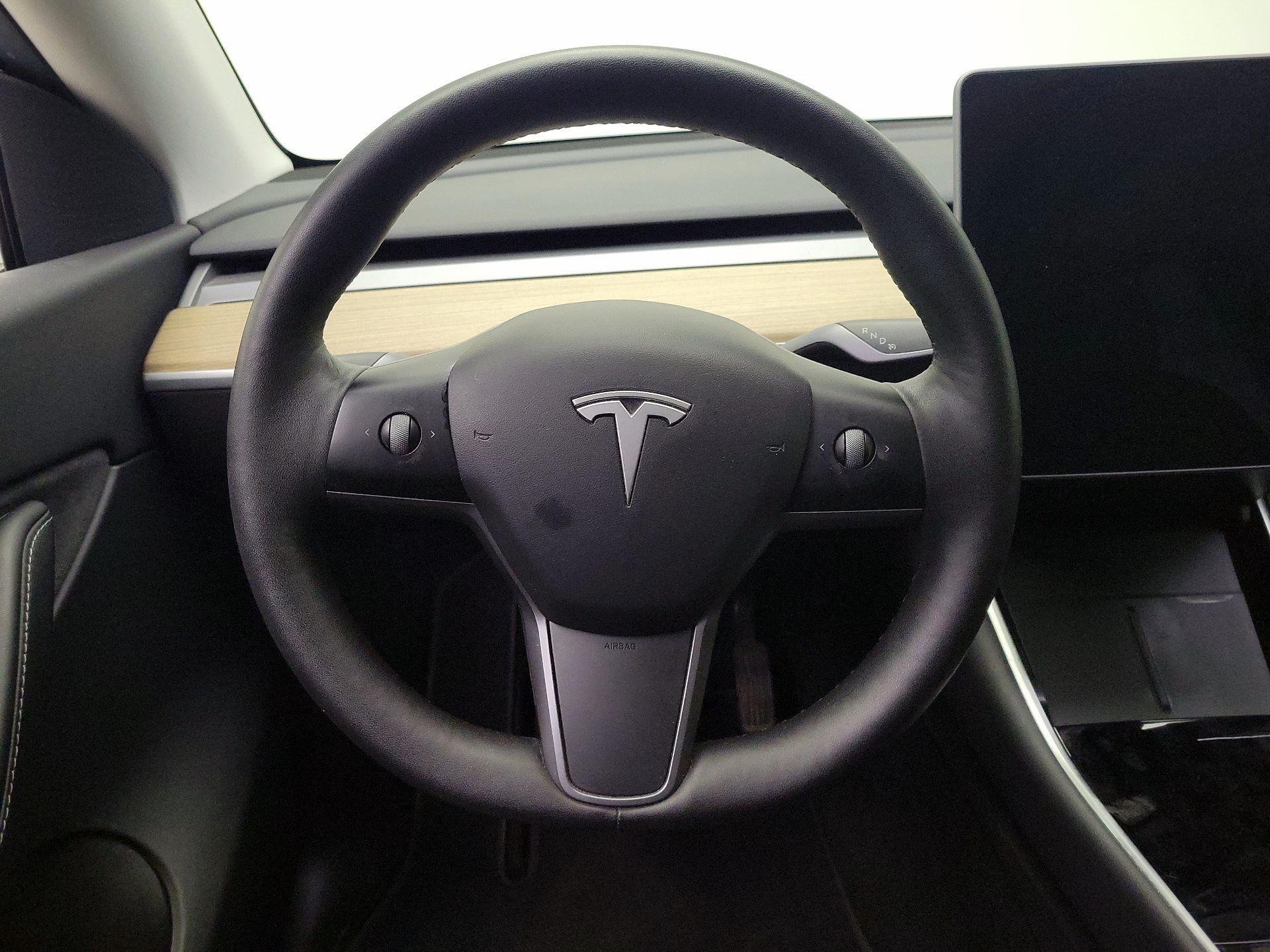 Thumbnail: 2021 Tesla Model Y - 10