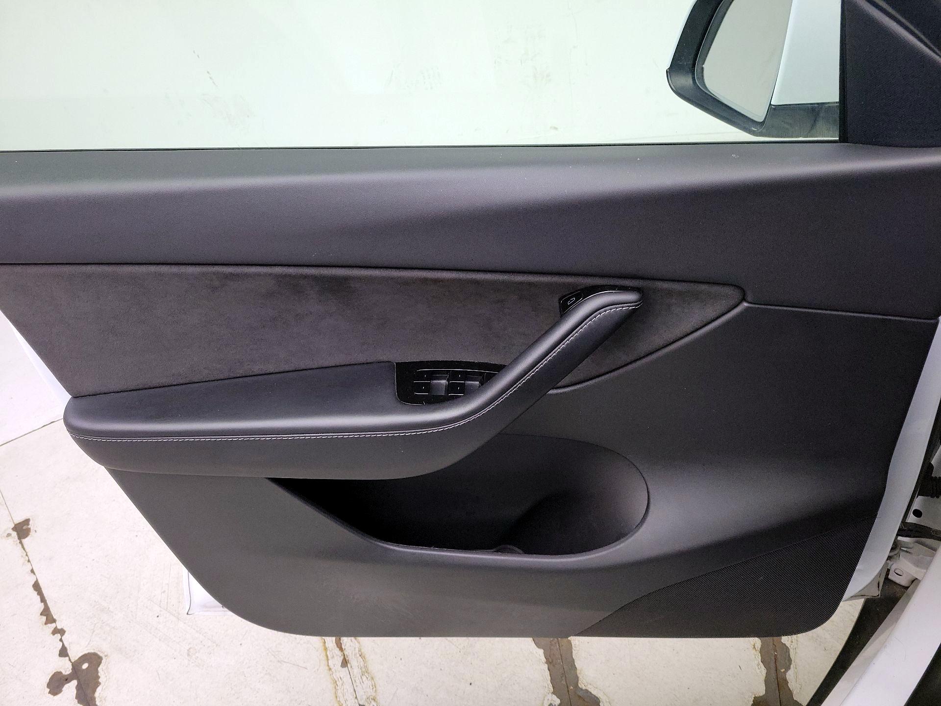 Thumbnail: 2021 Tesla Model Y - 12