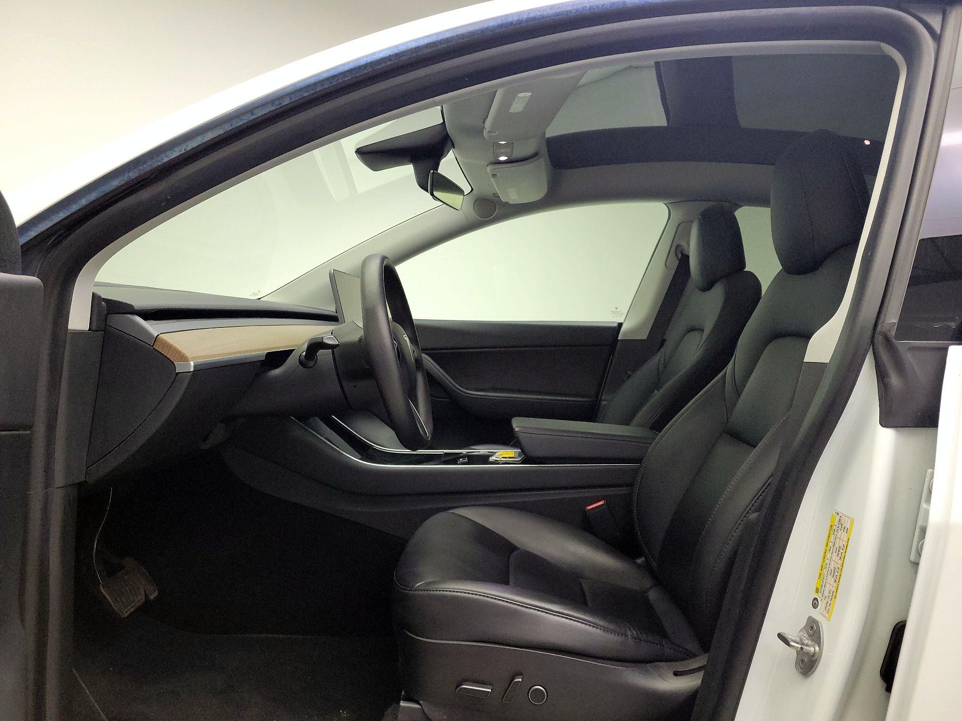 Thumbnail: 2021 Tesla Model Y - 18