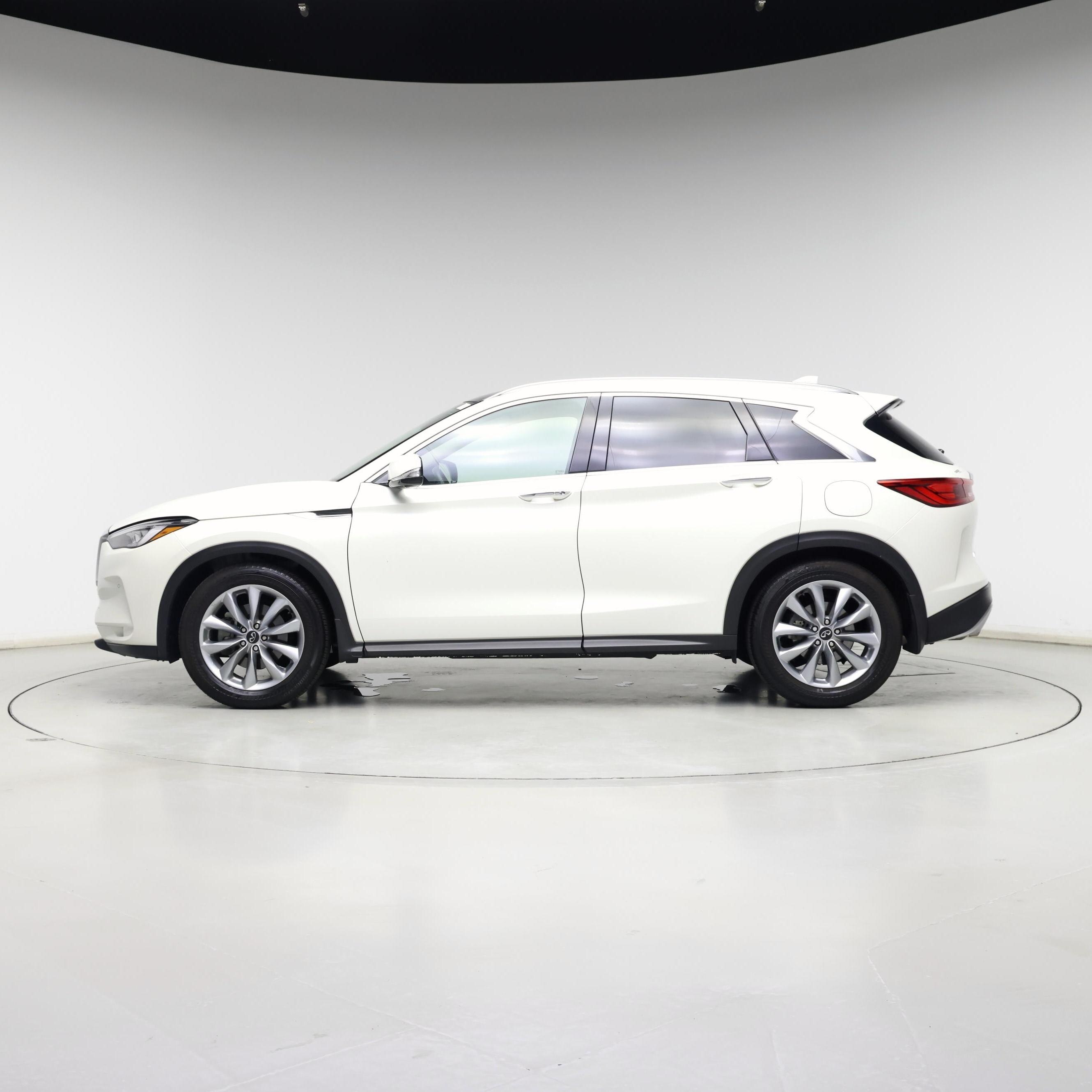 Thumbnail: 2020 INFINITI QX50 - 3