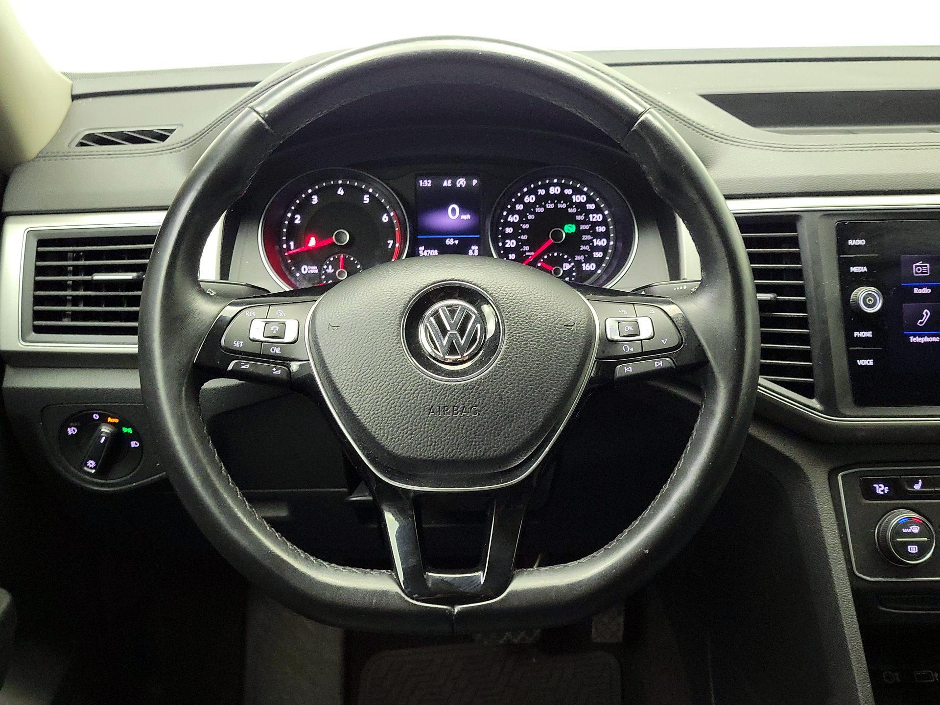 Thumbnail: 2018 Volkswagen Atlas - 10