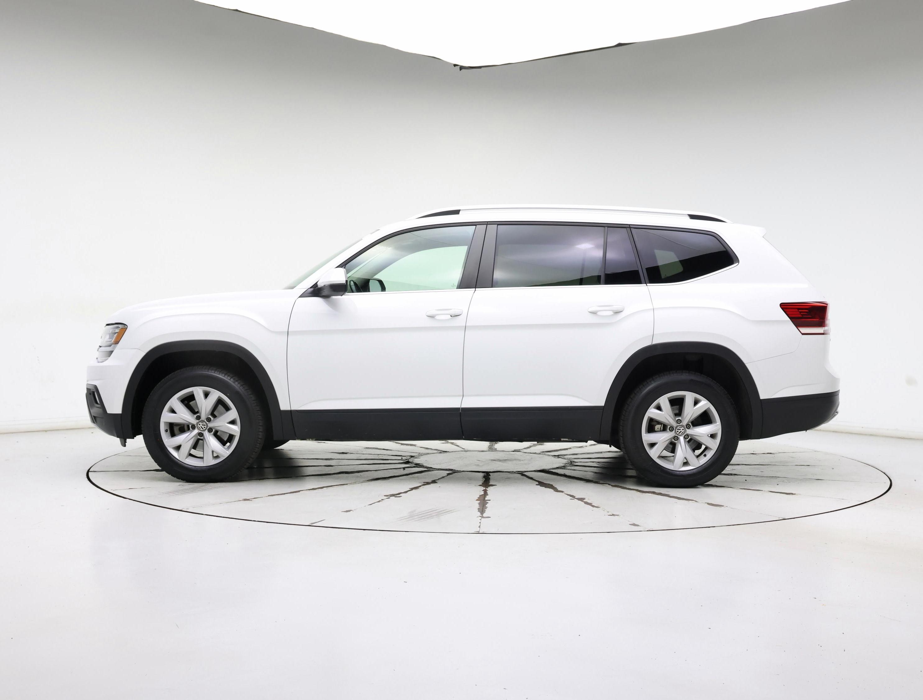 Thumbnail: 2018 Volkswagen Atlas - 3