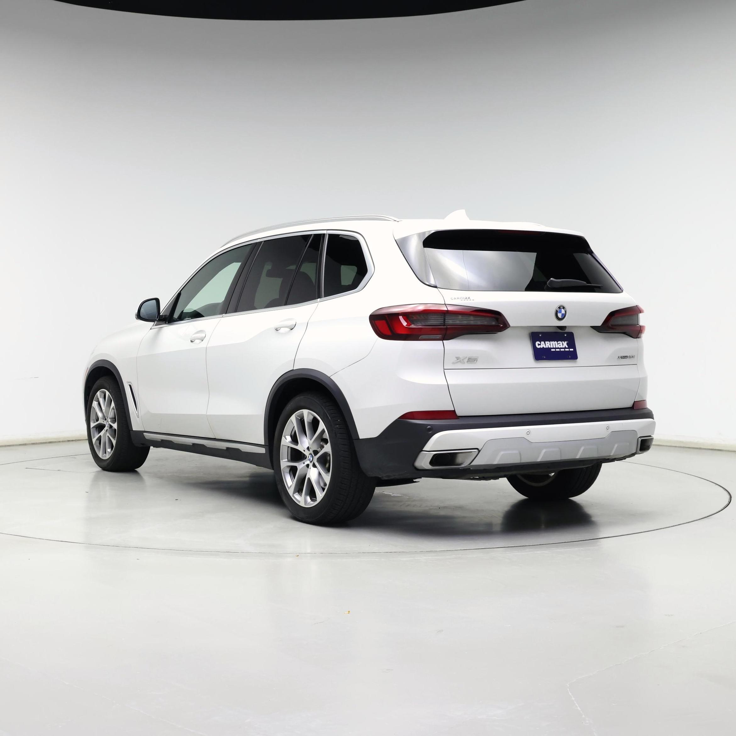 Thumbnail: 2023 BMW X5 - 2