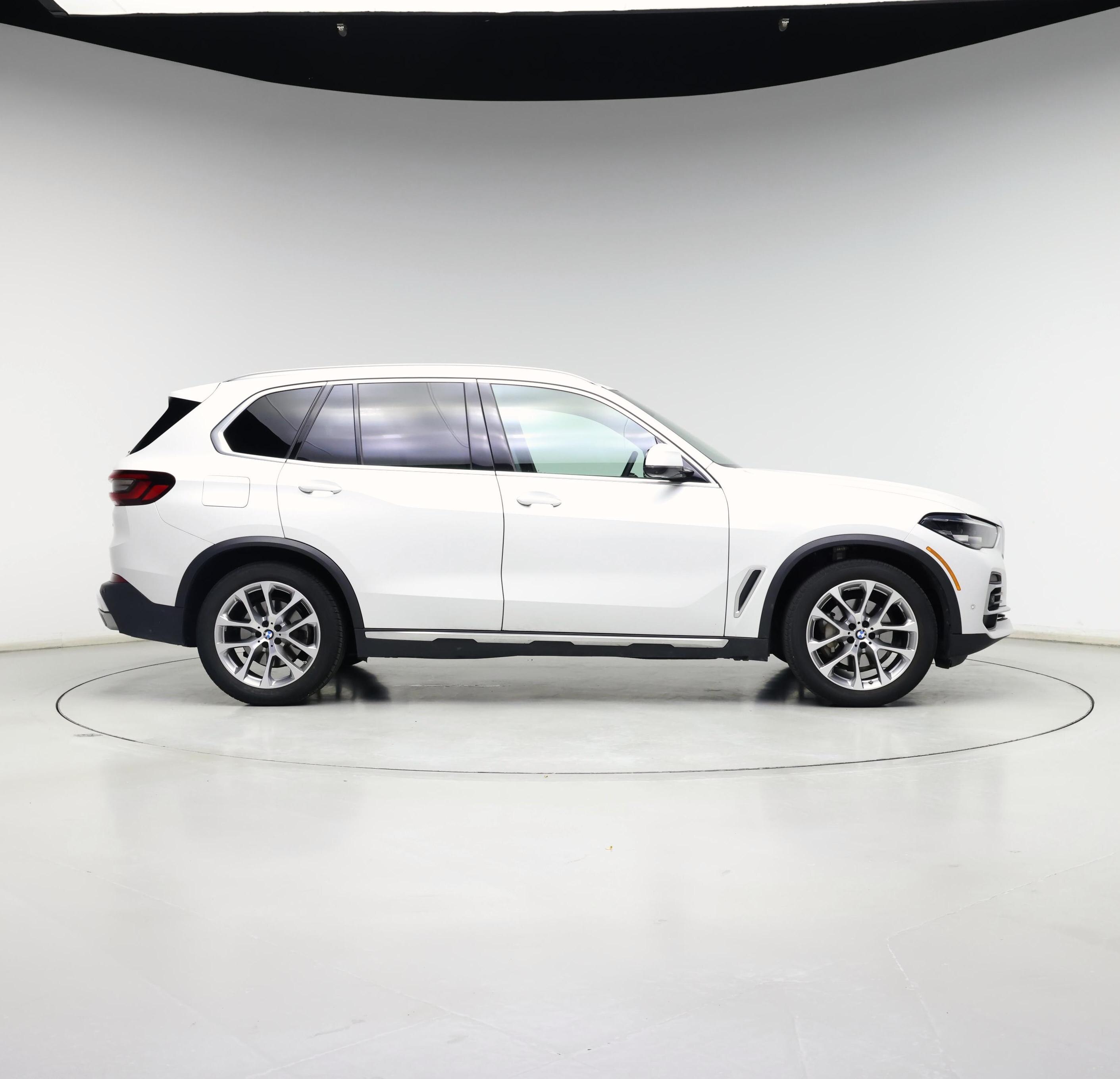 Thumbnail: 2023 BMW X5 - 7