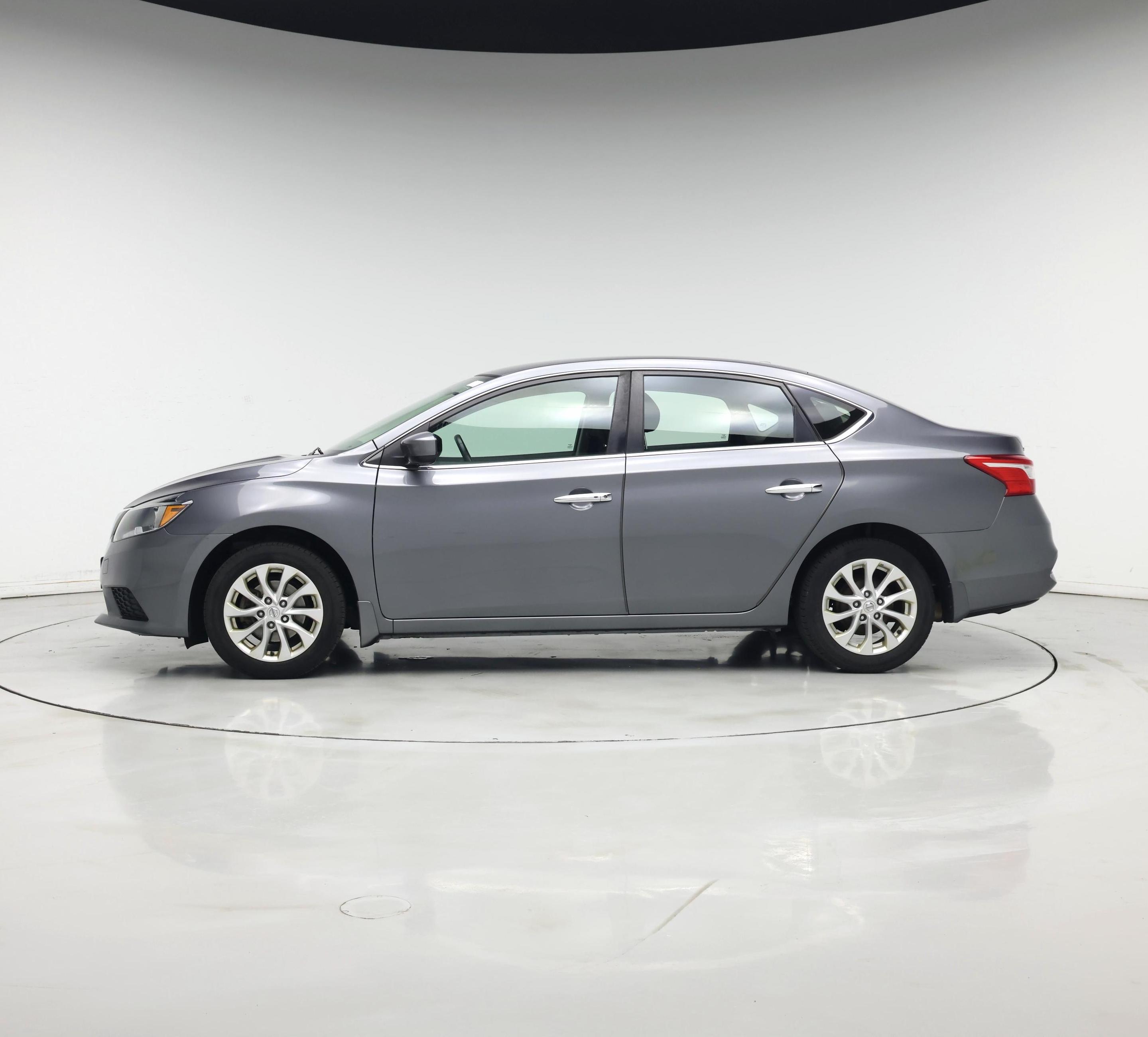 Thumbnail: 2018 Nissan Sentra - 3