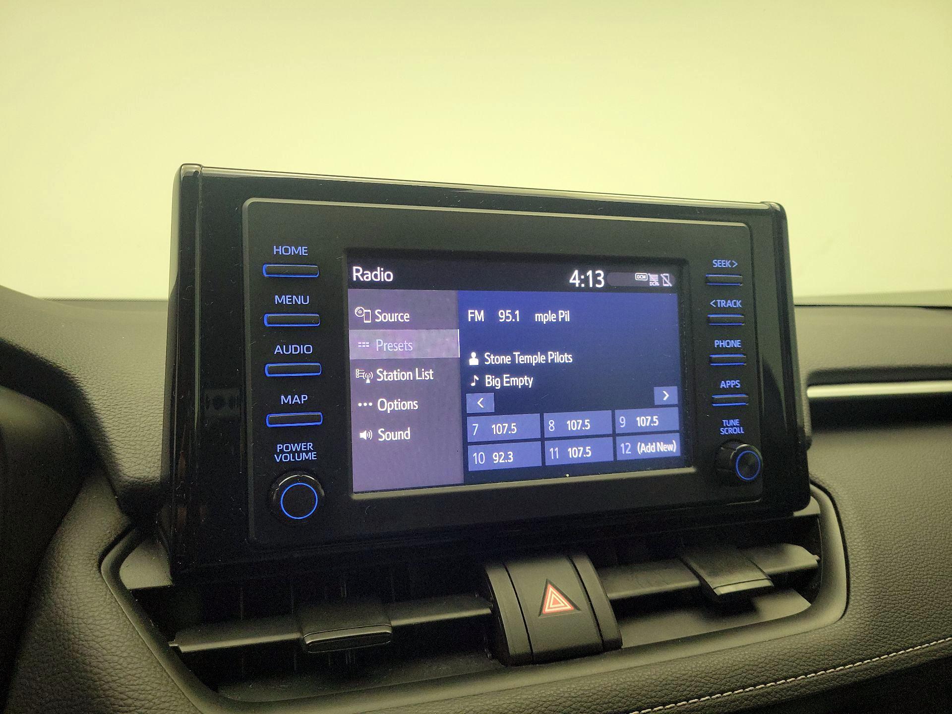Thumbnail: 2019 Toyota RAV4 - 15