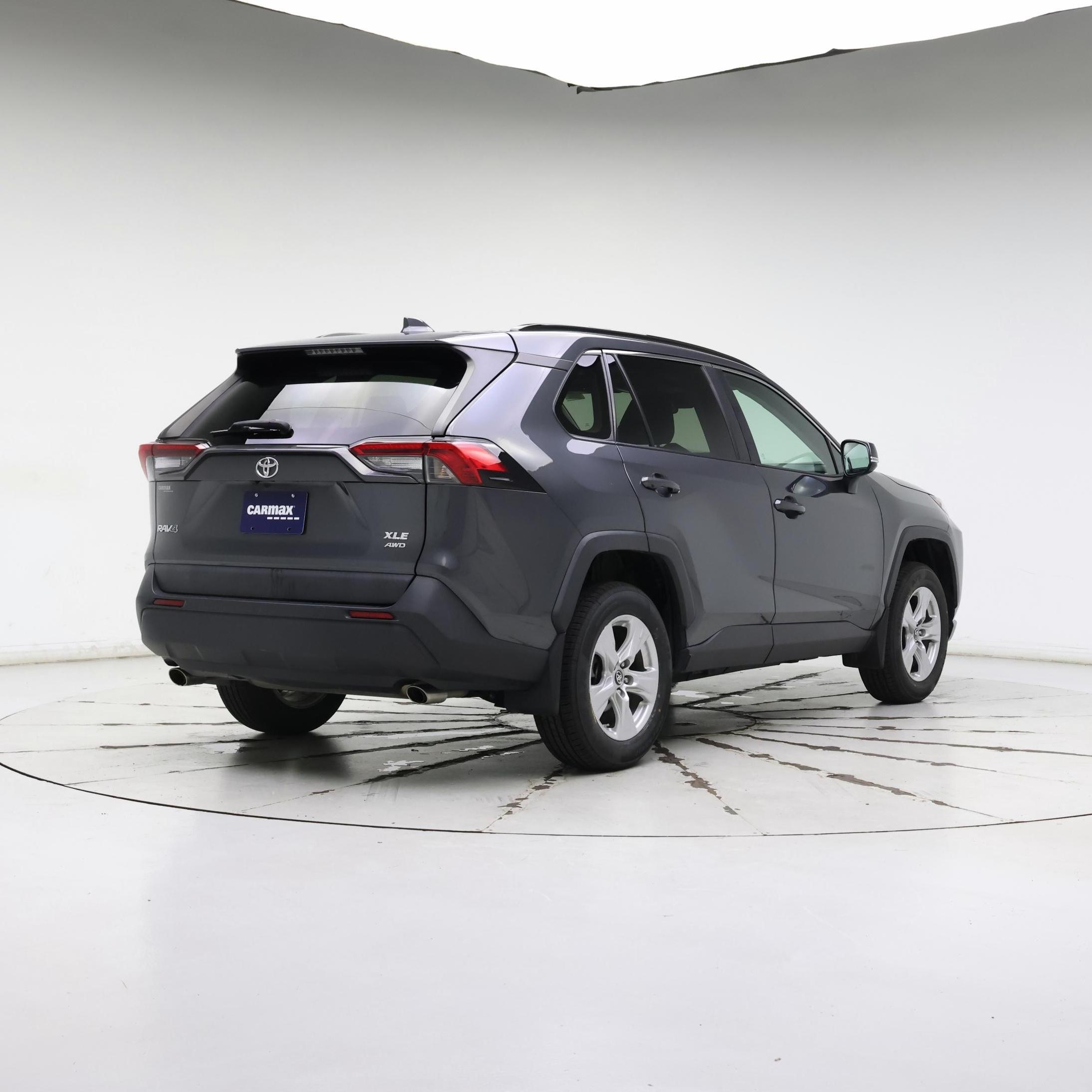 Thumbnail: 2019 Toyota RAV4 - 8