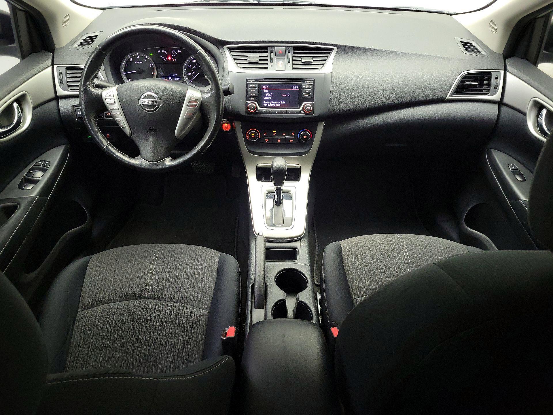 Thumbnail: 2015 Nissan Sentra - 9