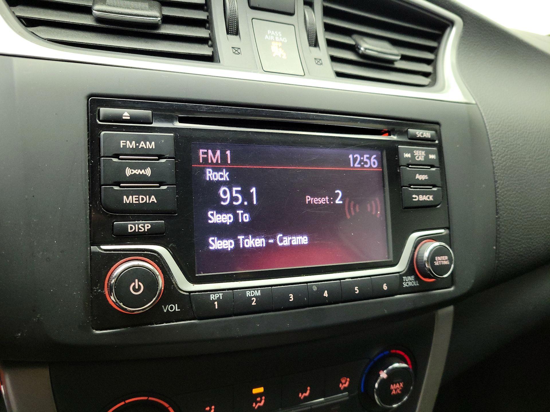 Thumbnail: 2015 Nissan Sentra - 15
