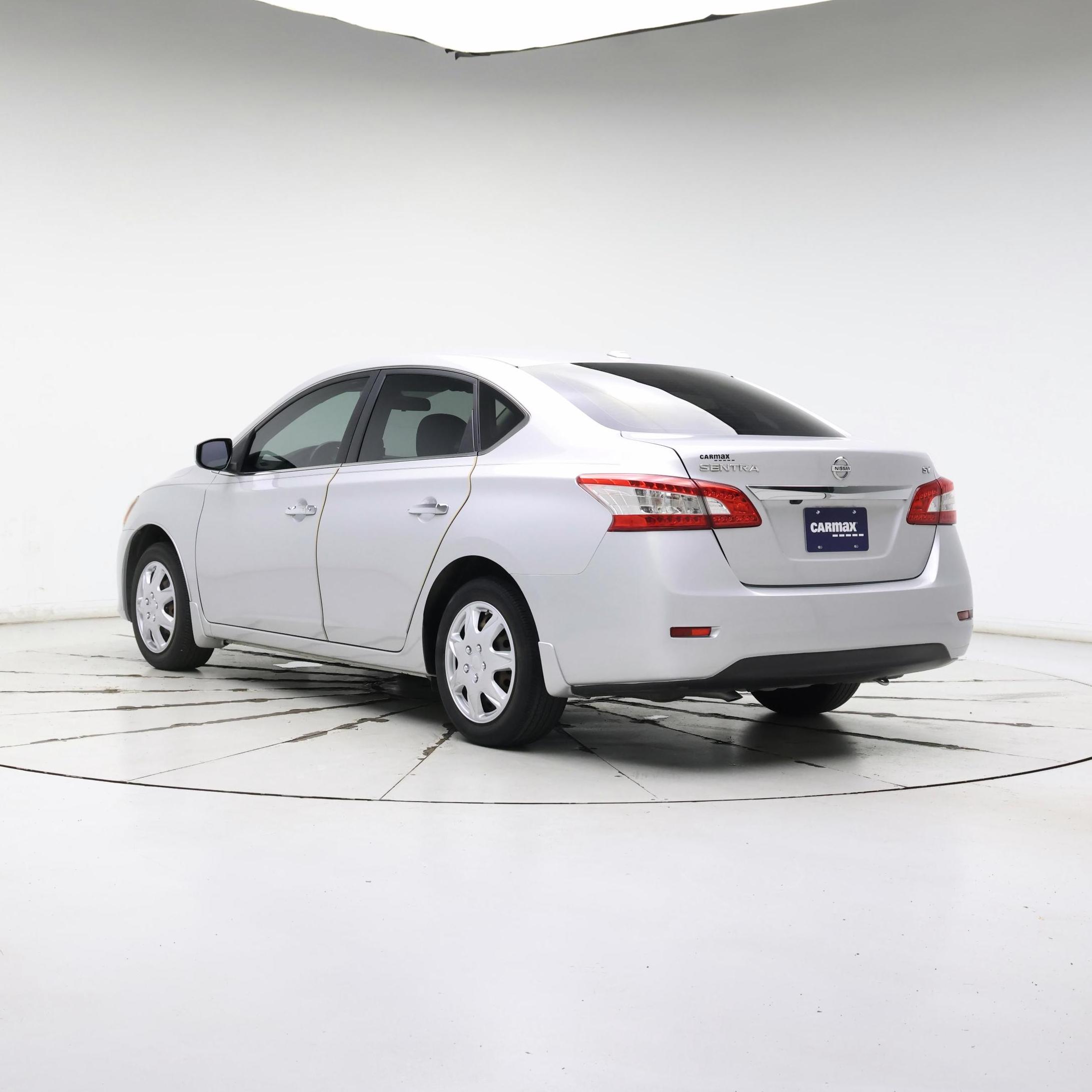 Thumbnail: 2015 Nissan Sentra - 2